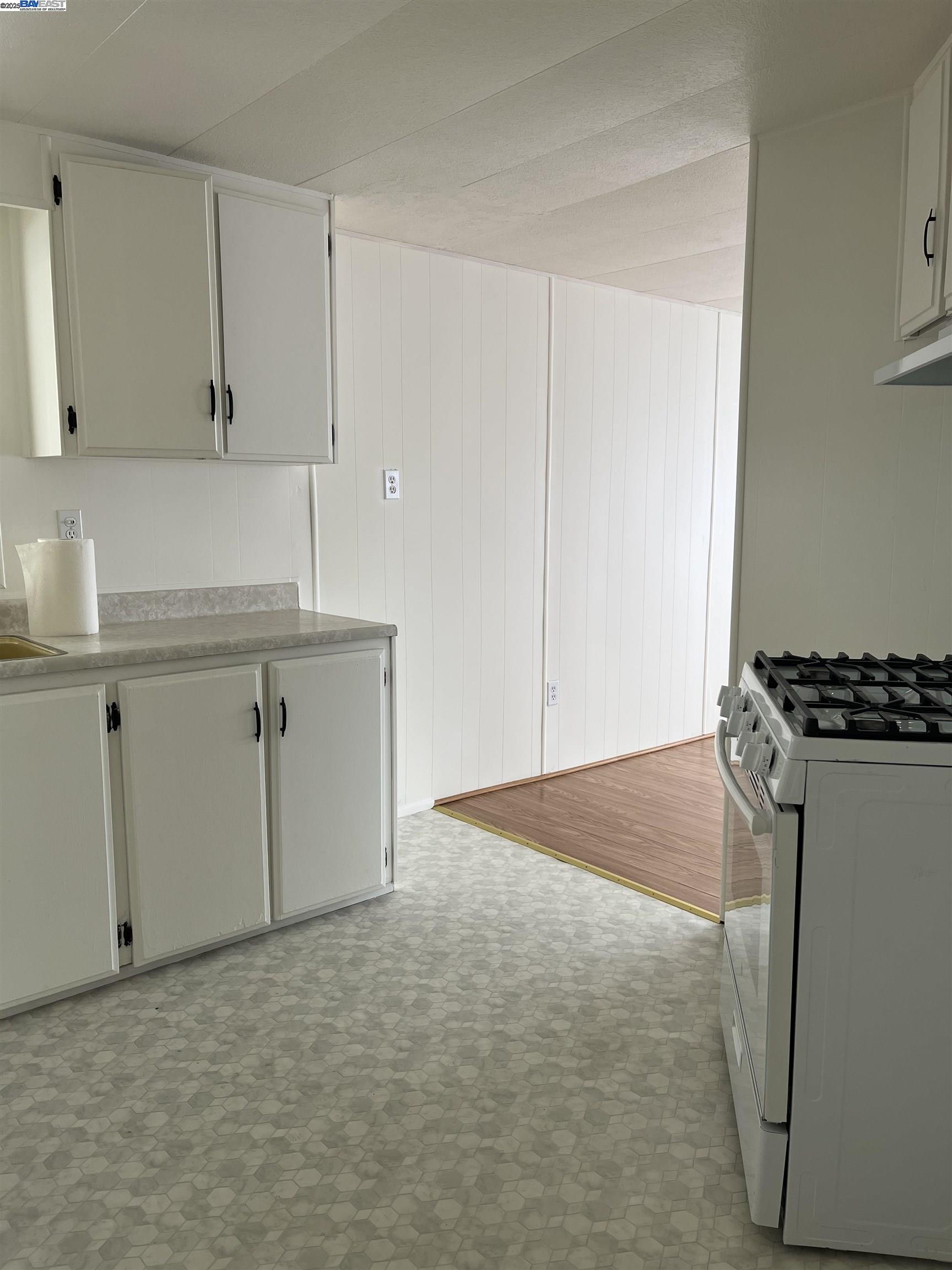 Detail Gallery Image 3 of 33 For 1085 Tasman #182,  Sunnyvale,  CA 94089 - 2 Beds | 1 Baths