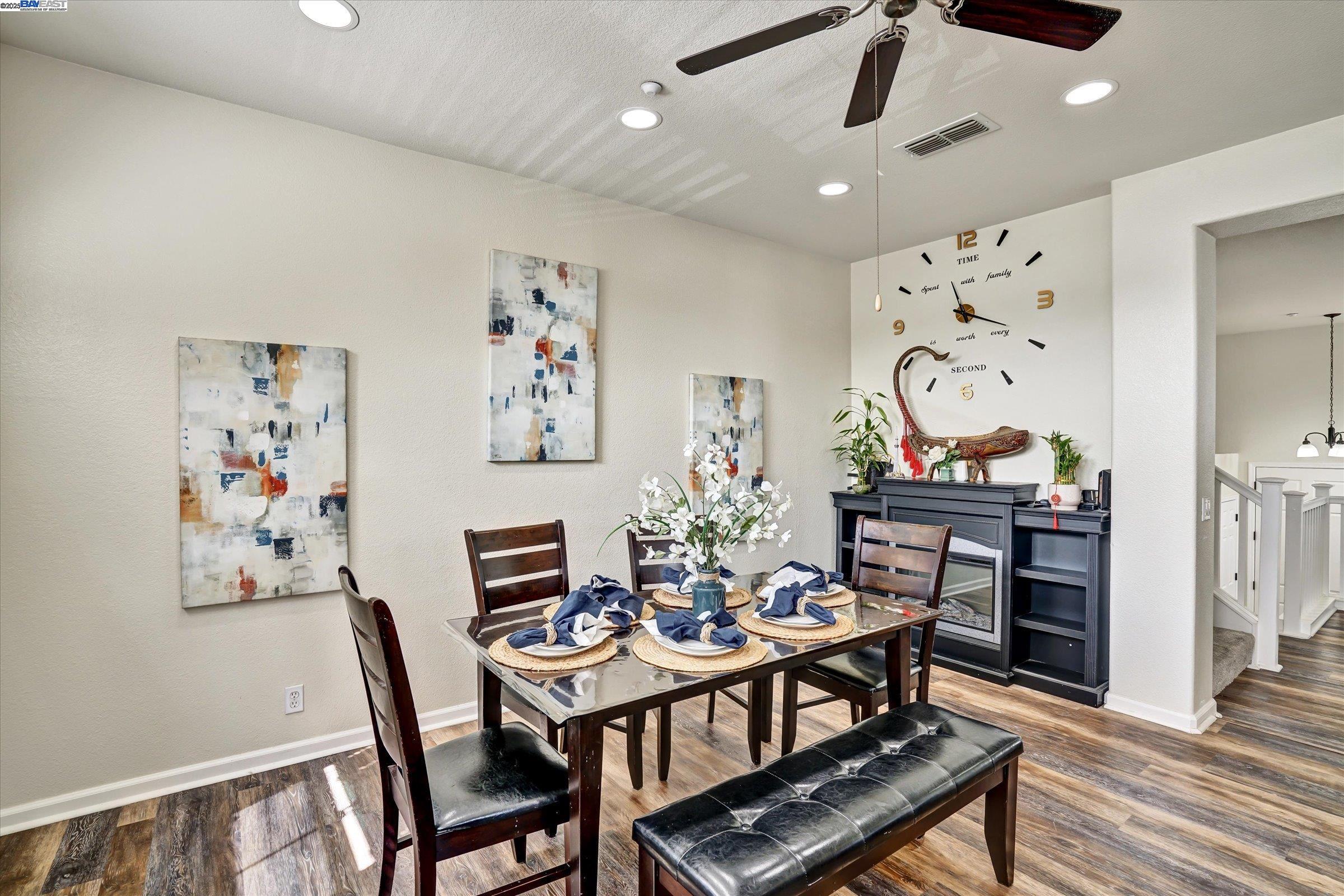 Detail Gallery Image 16 of 31 For 2878 4th St #1401,  Livermore,  CA 94550 - 3 Beds | 2/1 Baths