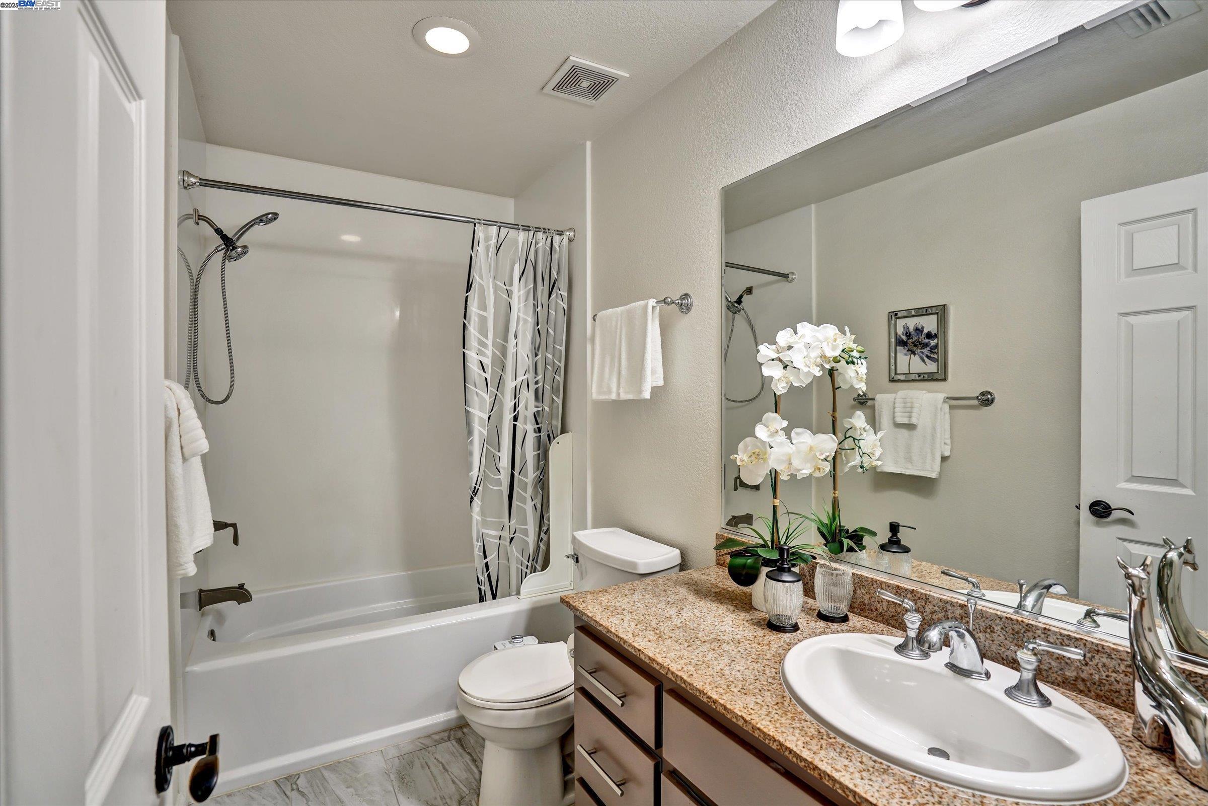 Detail Gallery Image 27 of 31 For 2878 4th St #1401,  Livermore,  CA 94550 - 3 Beds | 2/1 Baths