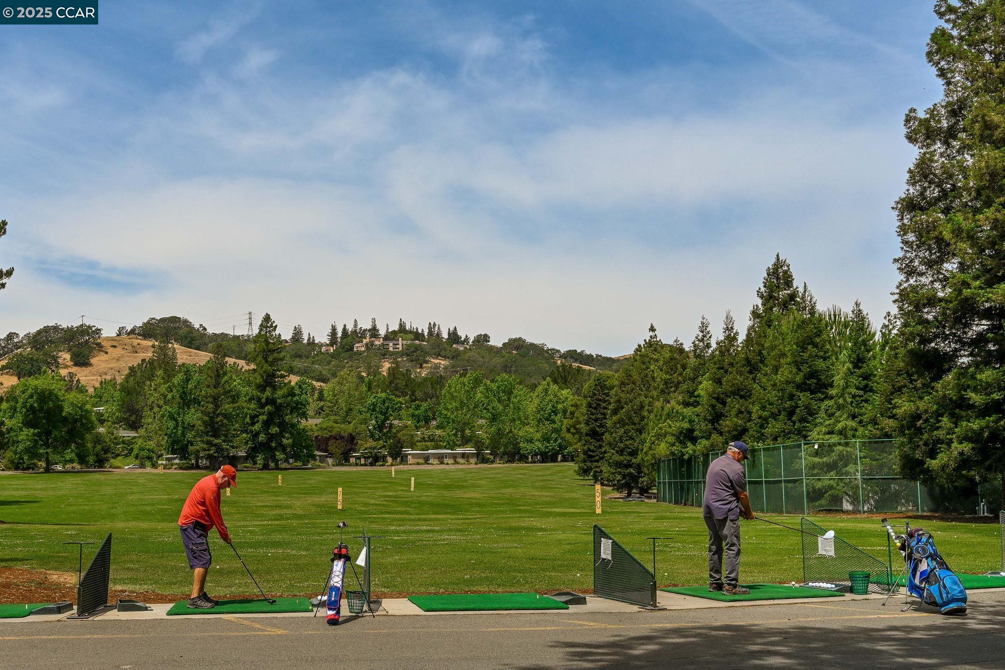 Detail Gallery Image 33 of 37 For 1625 Skycrest Dr #27,  Walnut Creek,  CA 94595 - 2 Beds | 2 Baths