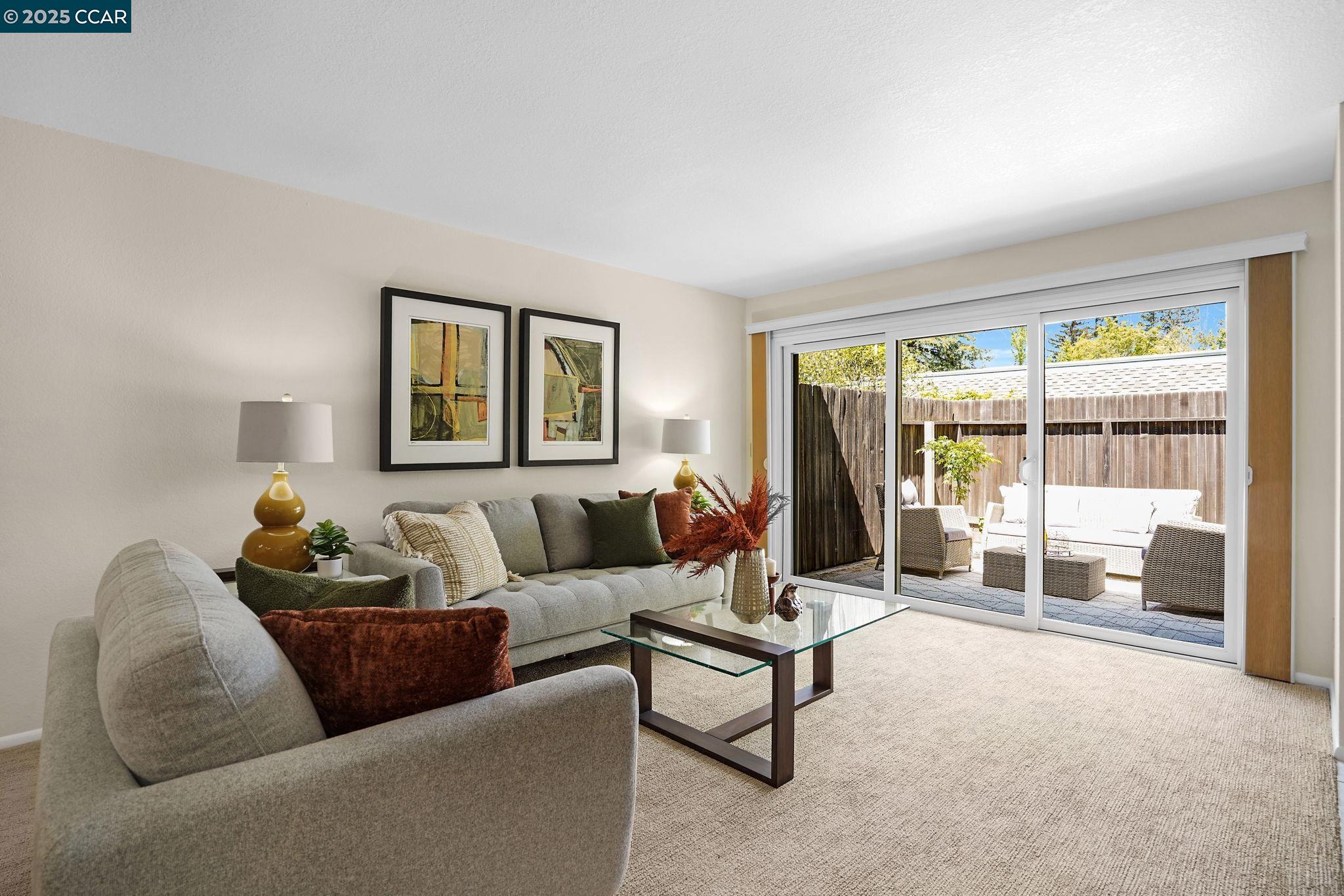 Detail Gallery Image 6 of 37 For 1625 Skycrest Dr #27,  Walnut Creek,  CA 94595 - 2 Beds | 2 Baths