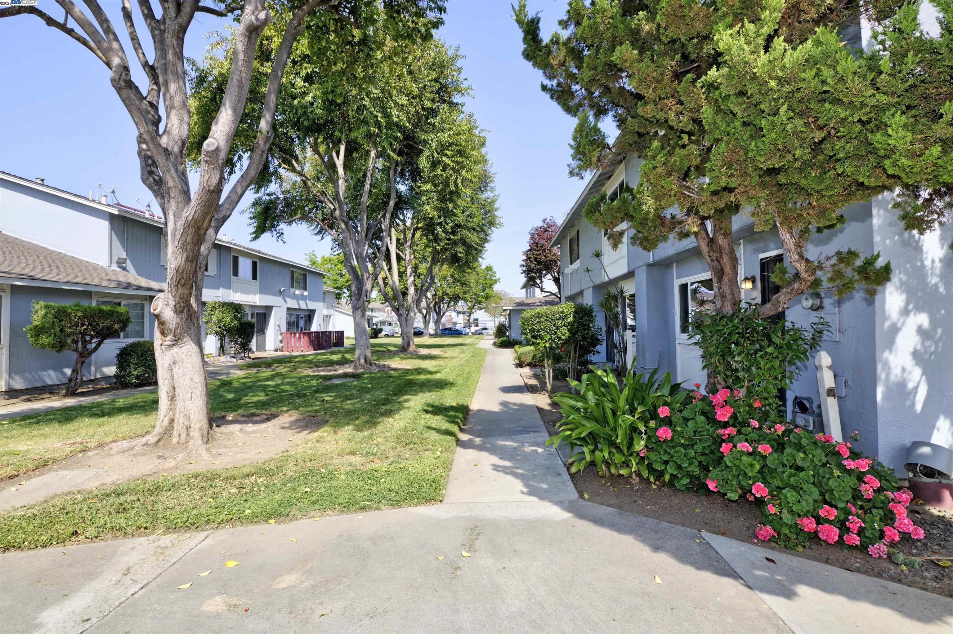Detail Gallery Image 29 of 32 For 3299 Column Court, San Jose,  CA 95111 - 3 Beds | 1/1 Baths