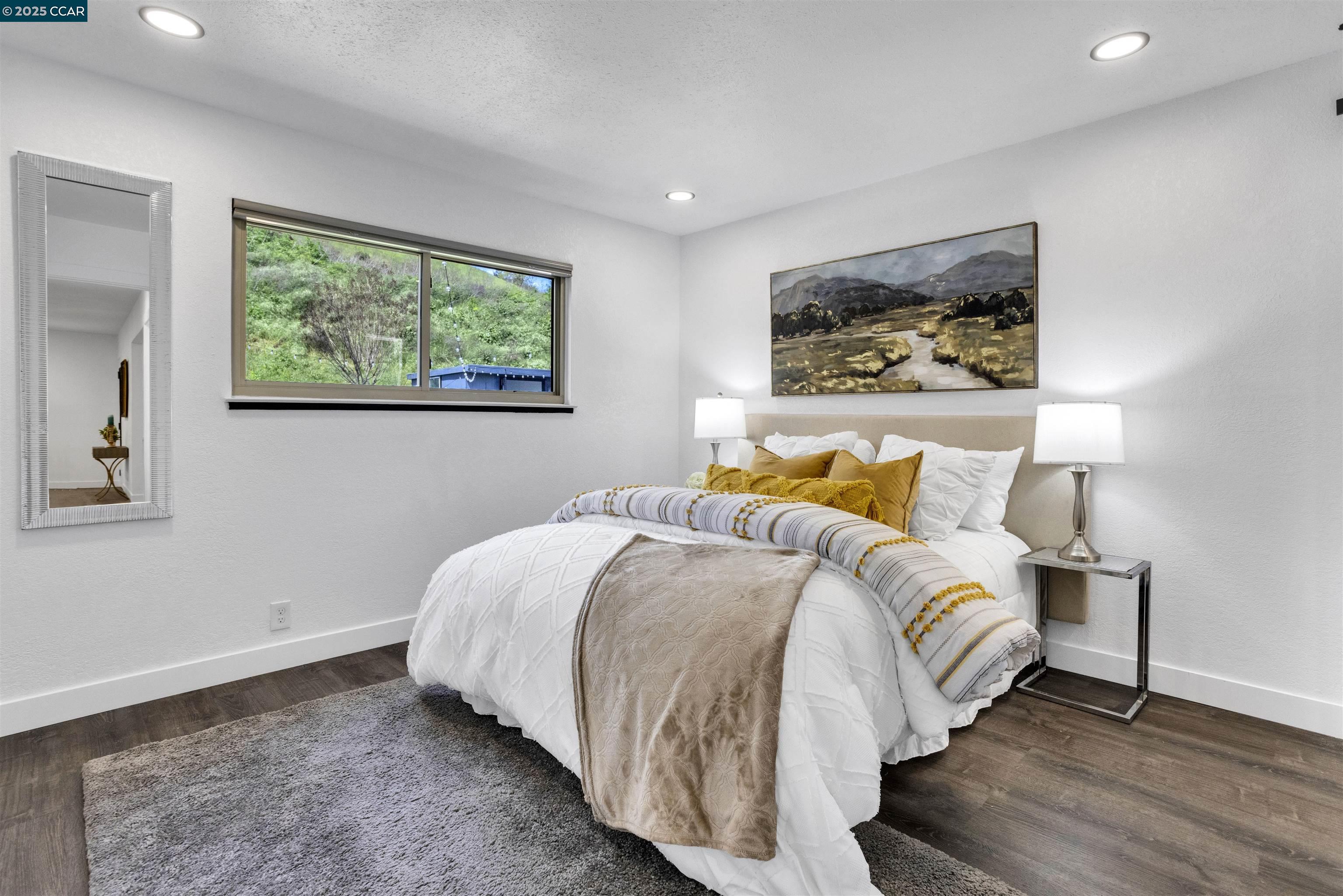 Detail Gallery Image 9 of 20 For 2495 Wright Ave, Pinole,  CA 94564-1033 - 3 Beds | 2 Baths