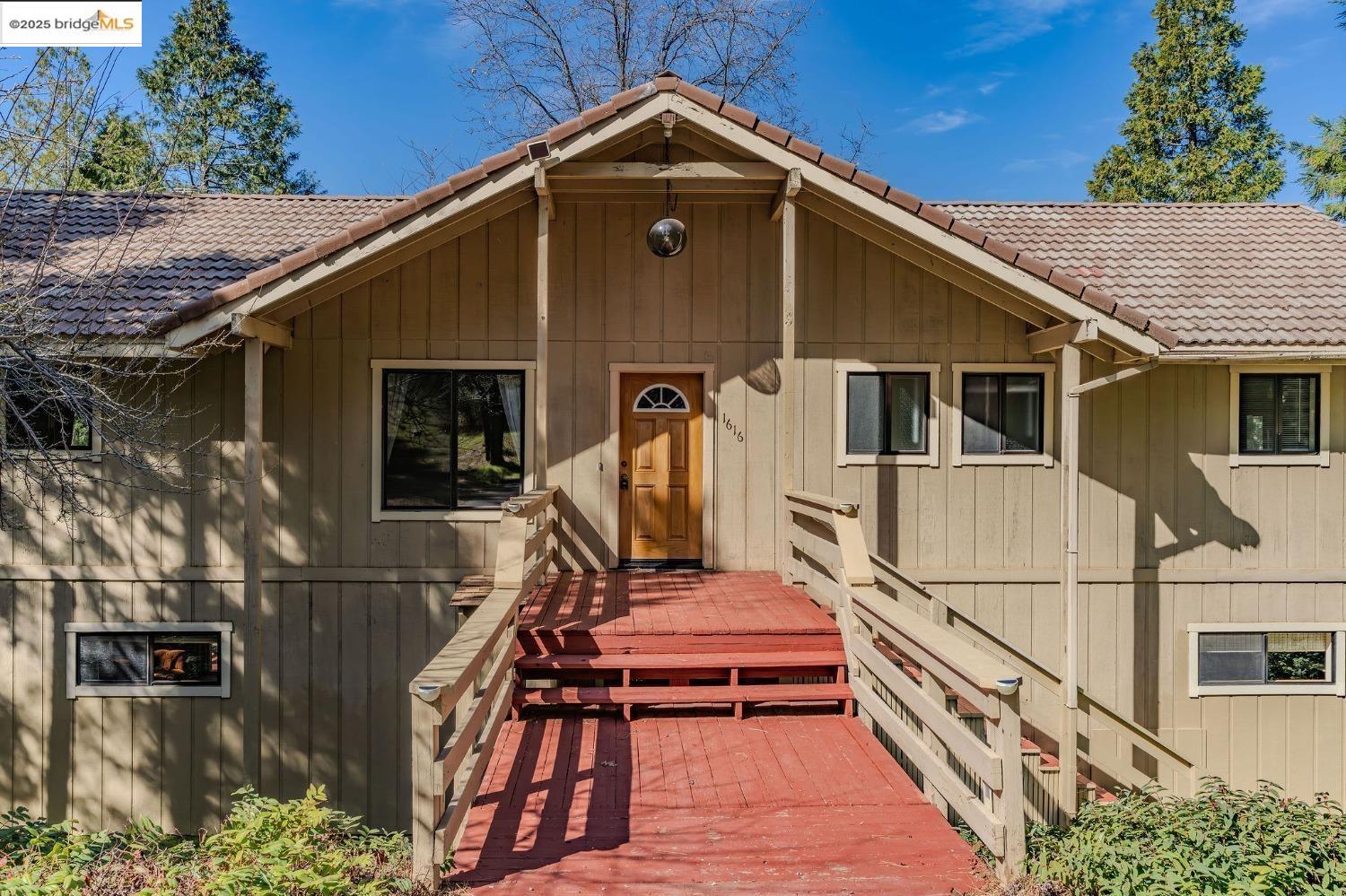 Detail Gallery Image 12 of 56 For 1616 Vine Maple Dr 1, Murphys,  CA 95247-9659 - 3 Beds | 2/1 Baths