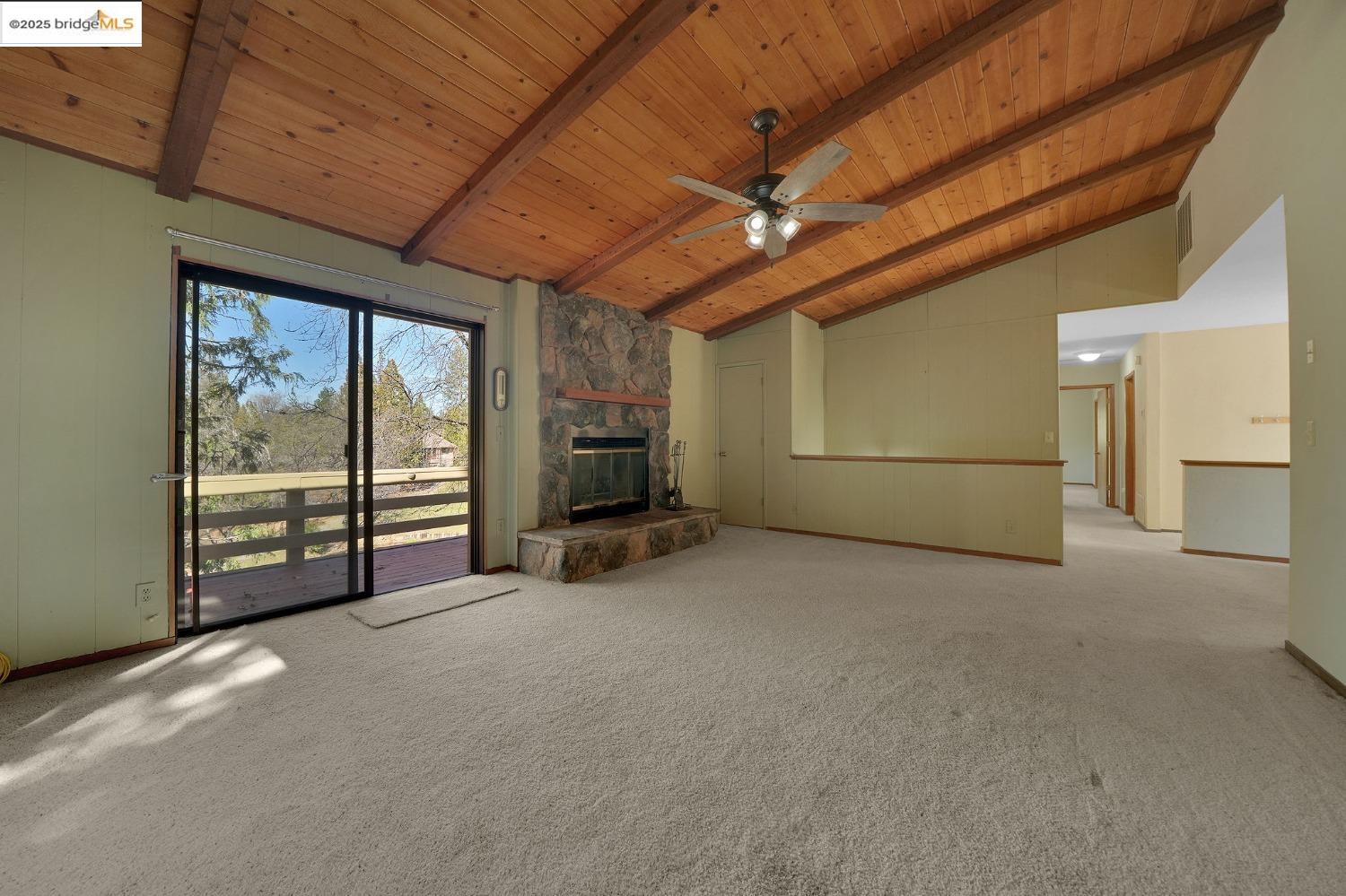 Detail Gallery Image 15 of 56 For 1616 Vine Maple Dr 1, Murphys,  CA 95247-9659 - 3 Beds | 2/1 Baths