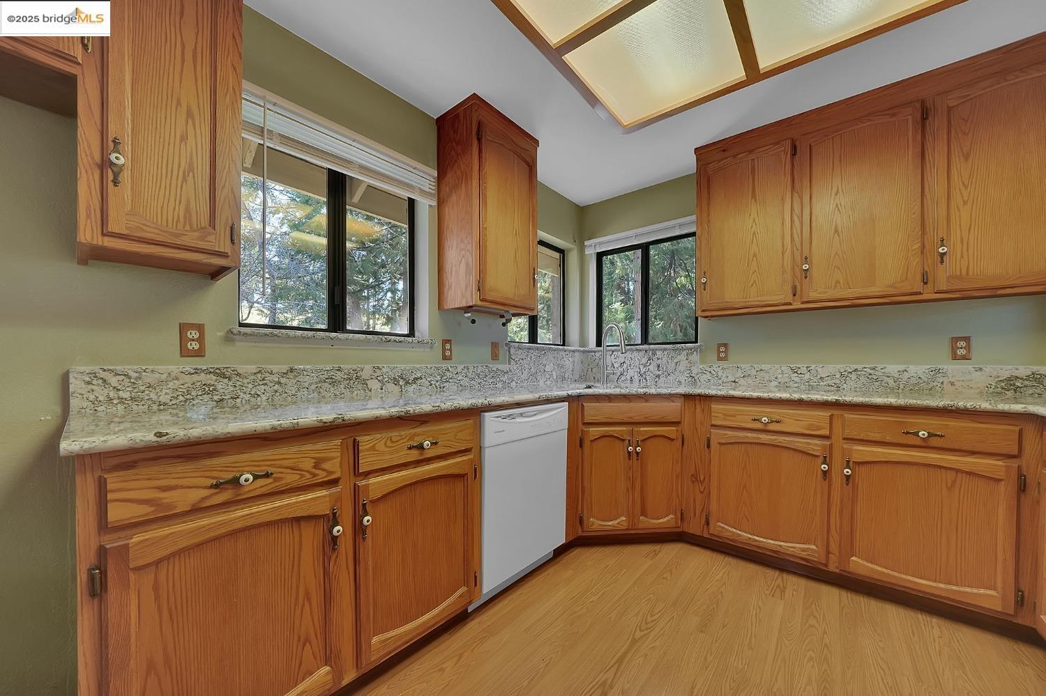 Detail Gallery Image 27 of 56 For 1616 Vine Maple Dr 1, Murphys,  CA 95247-9659 - 3 Beds | 2/1 Baths