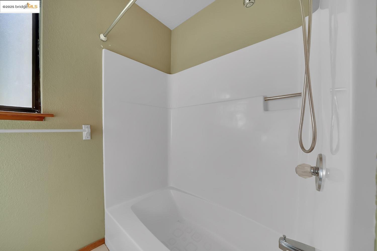 Detail Gallery Image 28 of 56 For 1616 Vine Maple Dr 1, Murphys,  CA 95247-9659 - 3 Beds | 2/1 Baths