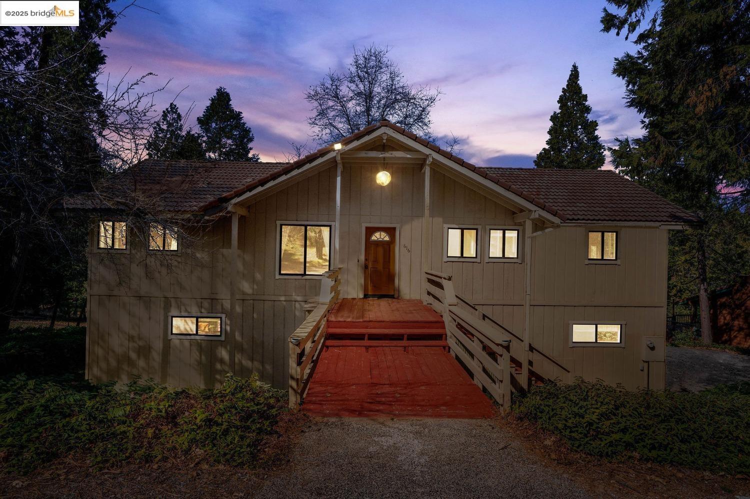 Detail Gallery Image 10 of 56 For 1616 Vine Maple Dr 1, Murphys,  CA 95247-9659 - 3 Beds | 2/1 Baths