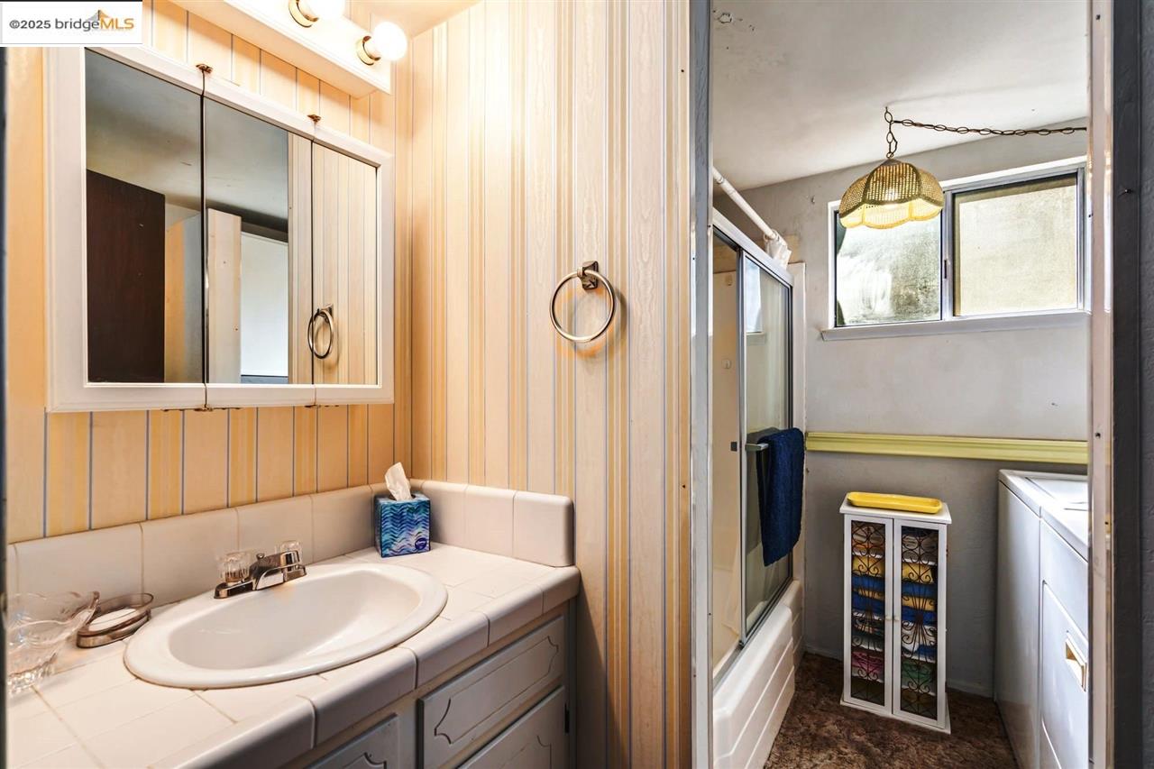 Detail Gallery Image 15 of 60 For 12595 Cresthaven Dr., Groveland,  CA 95321-0000 - 3 Beds | 3 Baths