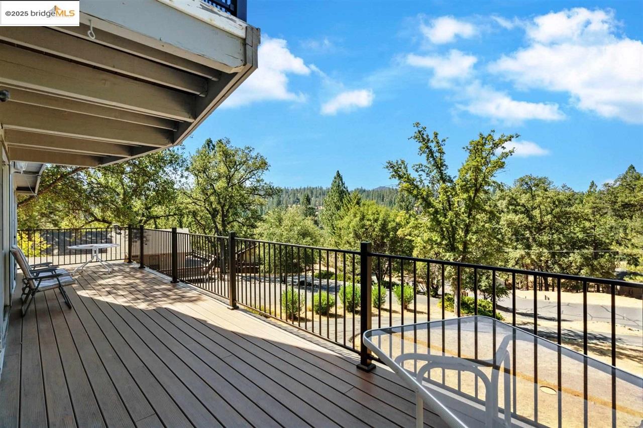 Detail Gallery Image 36 of 60 For 12595 Cresthaven Dr., Groveland,  CA 95321-0000 - 3 Beds | 3 Baths