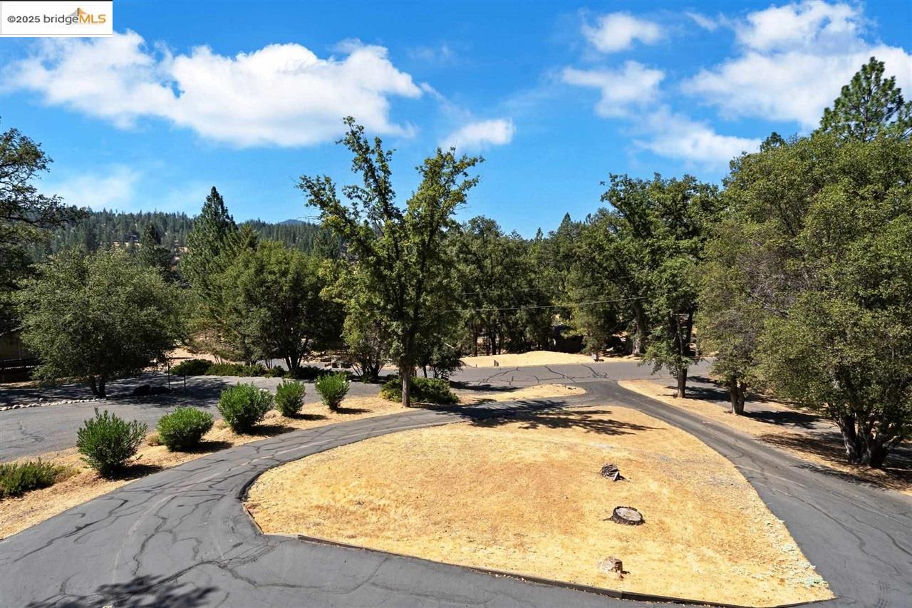 Detail Gallery Image 45 of 60 For 12595 Cresthaven Dr., Groveland,  CA 95321-0000 - 3 Beds | 3 Baths