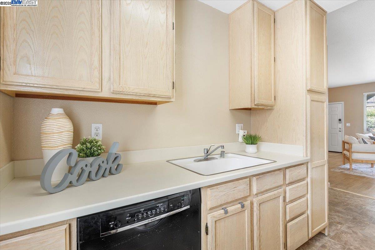 Photo #12: 41093662 Listing: Photo #12