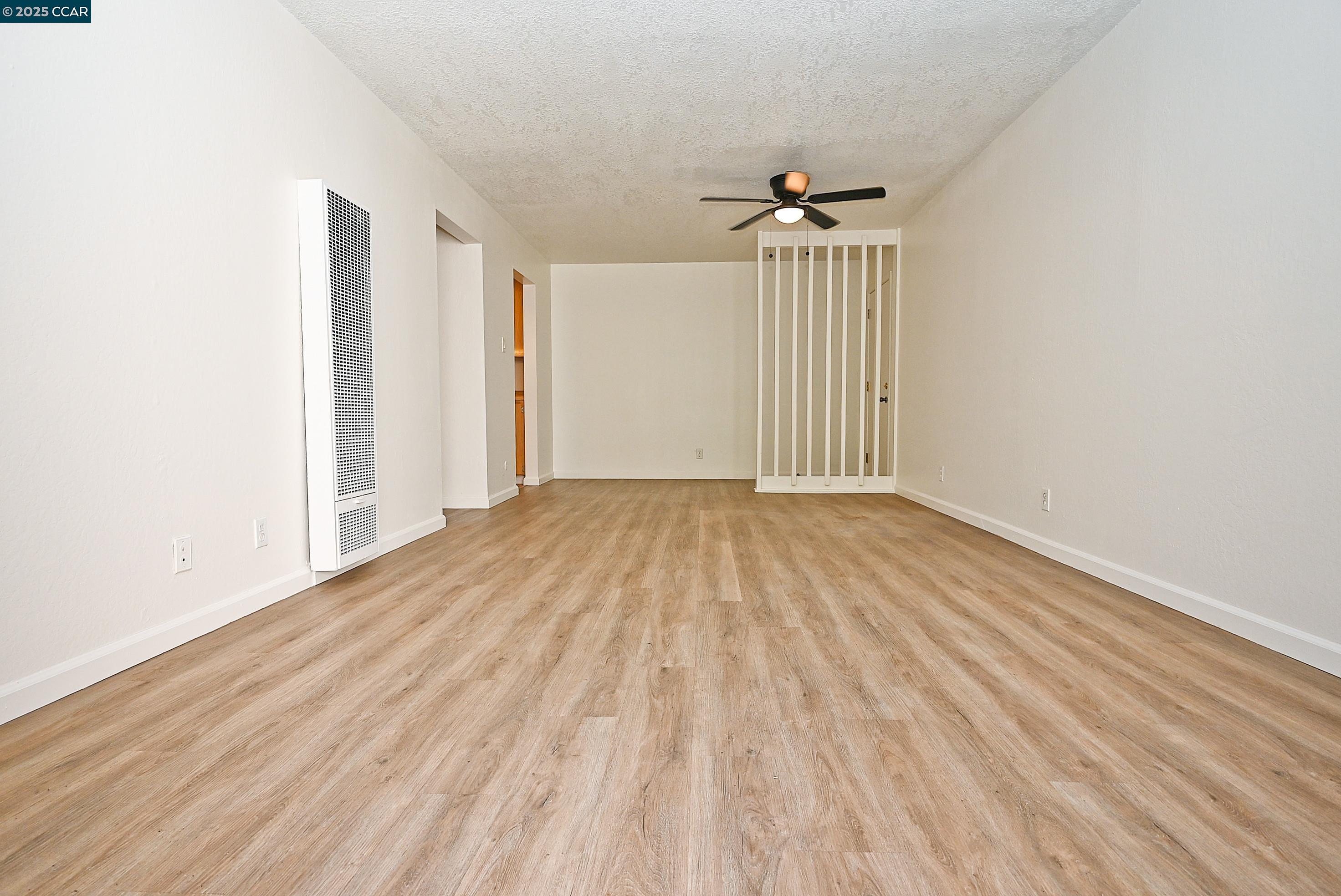 Photo #4: 41093663 Listing: Photo #4