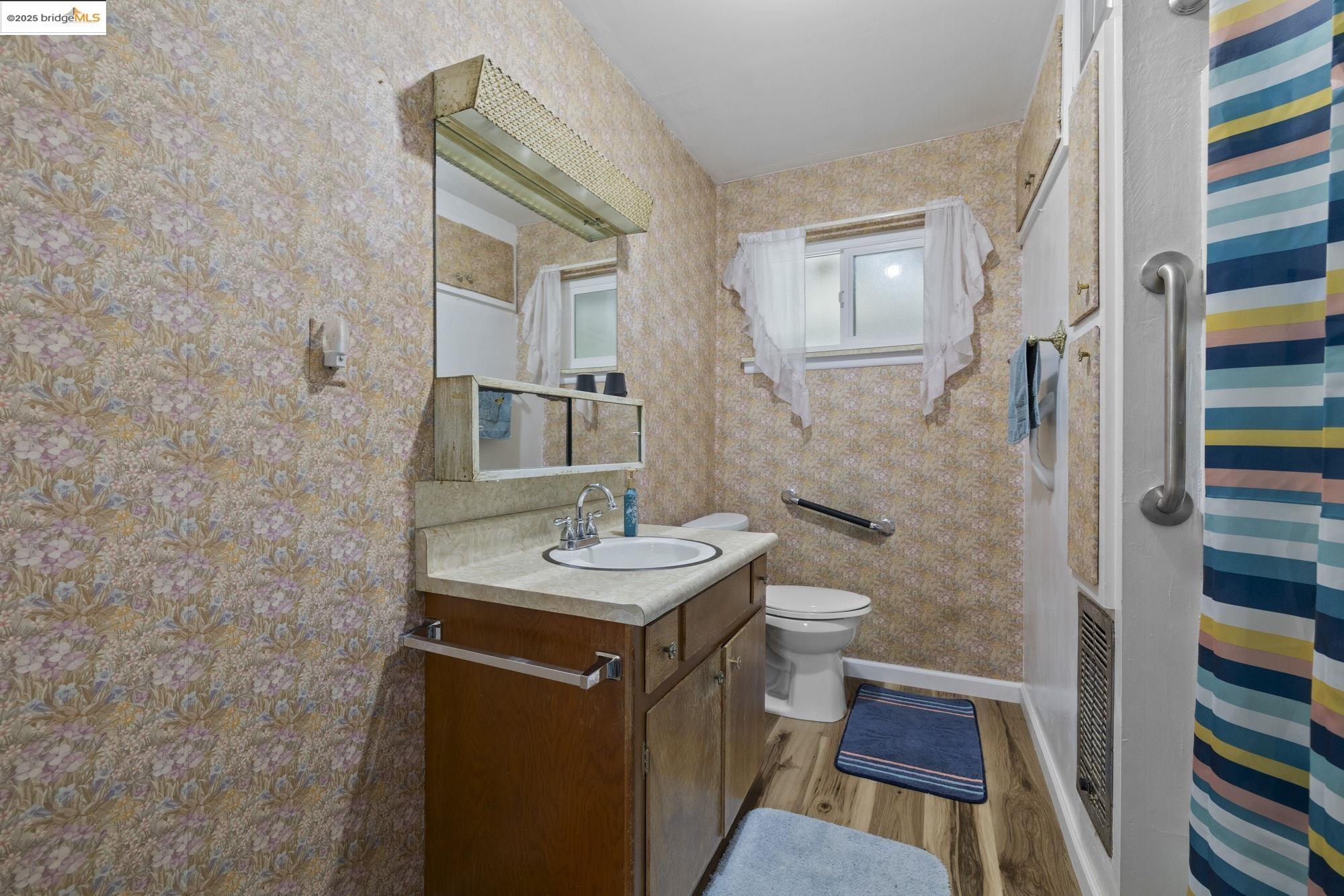 Detail Gallery Image 13 of 23 For 20445 West Walnut Dr., Sonora,  CA 95370 - 3 Beds | 2 Baths