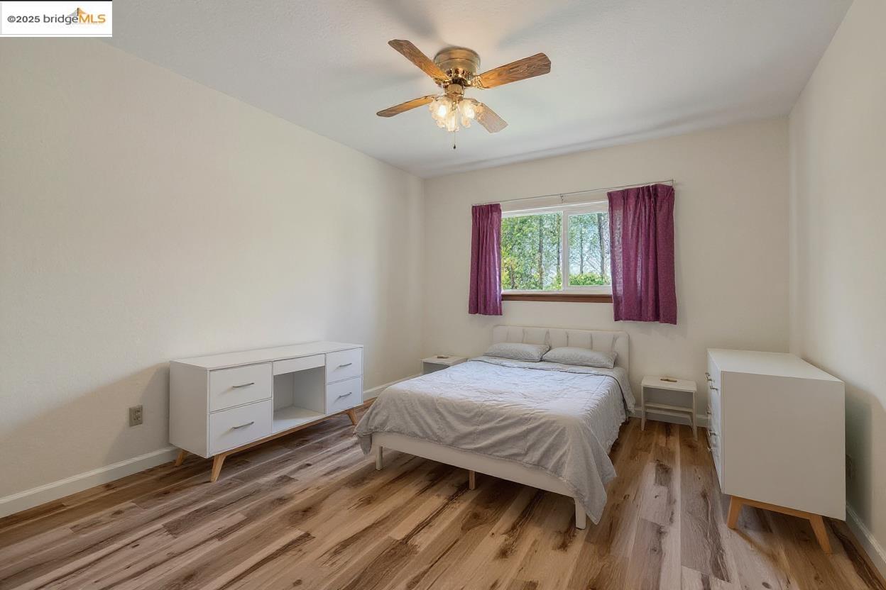 Detail Gallery Image 15 of 27 For 20445 West Walnut Dr., Sonora,  CA 95370 - 3 Beds | 2 Baths