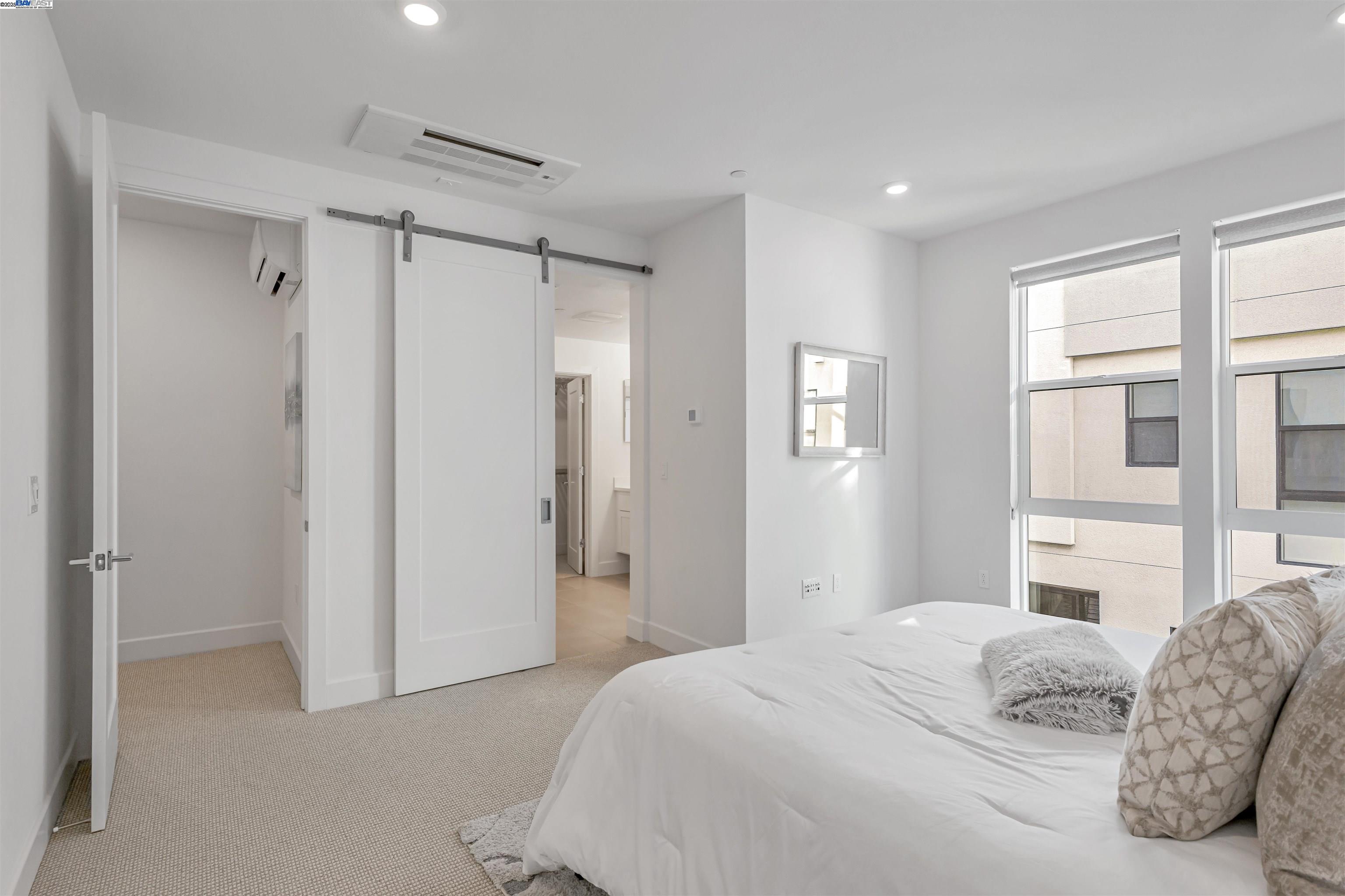 Detail Gallery Image 15 of 42 For 2950 Sanor Pl #109,  Santa Clara,  CA 95051 - 3 Beds | 3/1 Baths