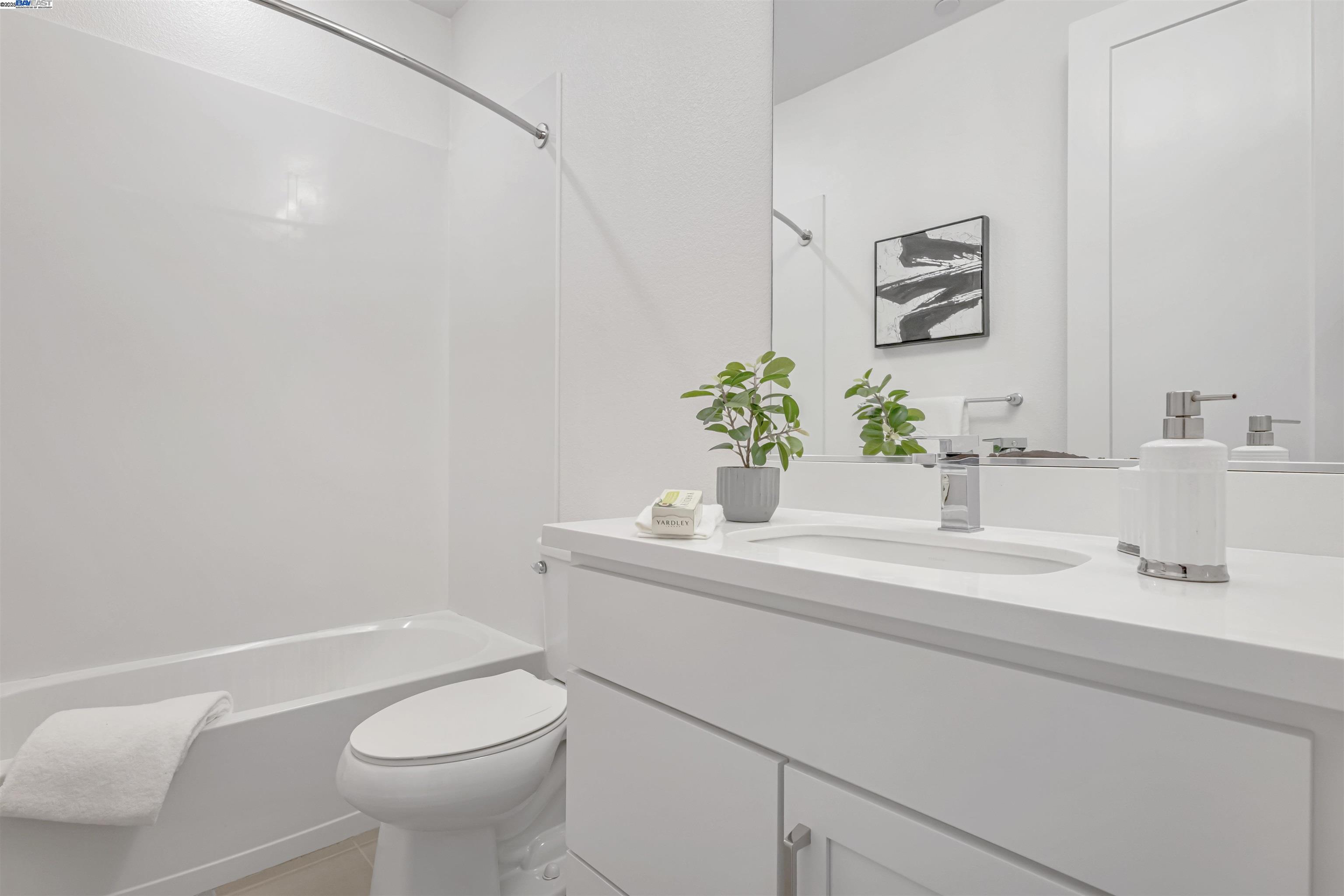 Detail Gallery Image 24 of 42 For 2950 Sanor Pl #109,  Santa Clara,  CA 95051 - 3 Beds | 3/1 Baths