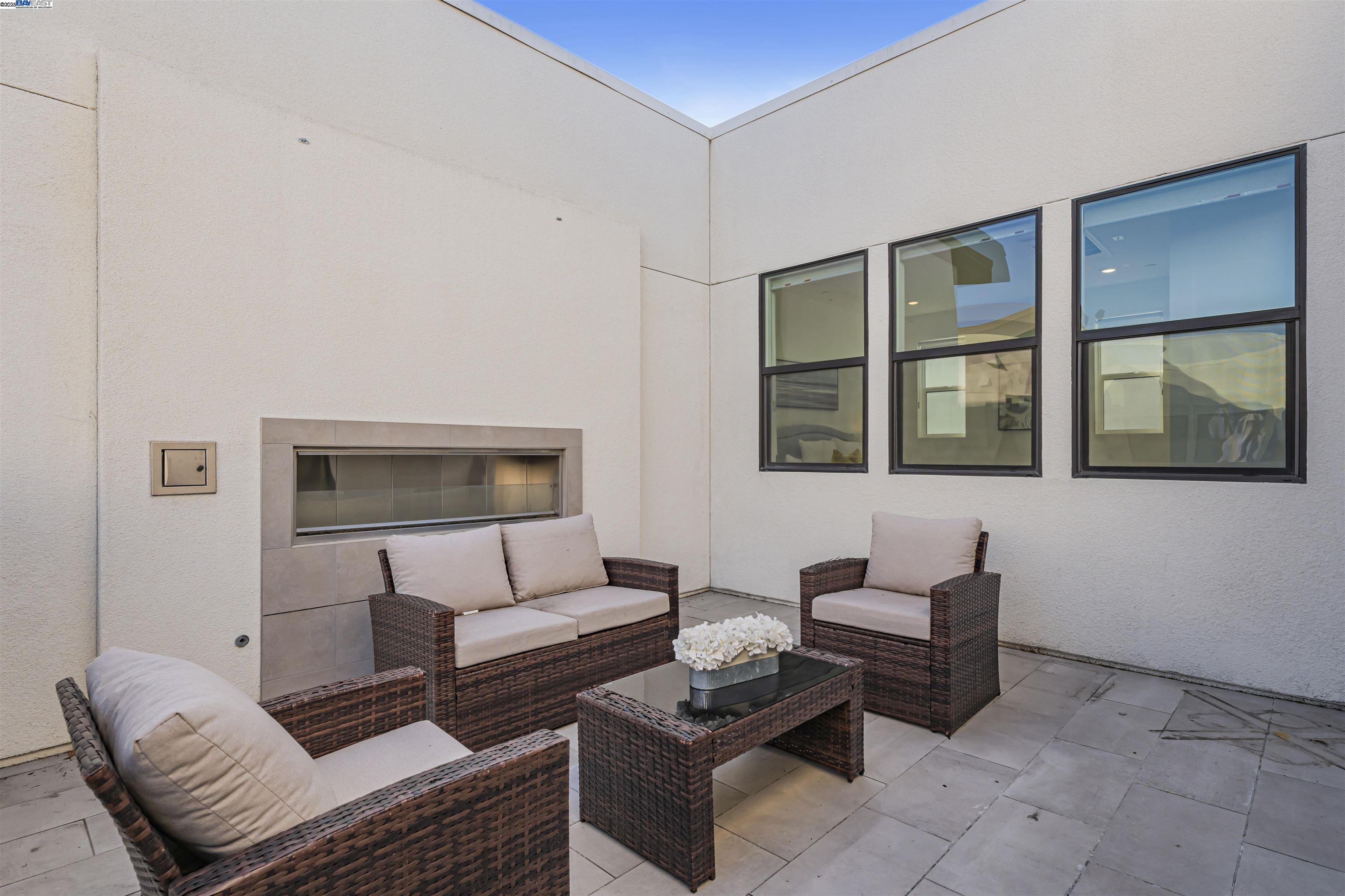 Detail Gallery Image 31 of 42 For 2950 Sanor Pl #109,  Santa Clara,  CA 95051 - 3 Beds | 3/1 Baths