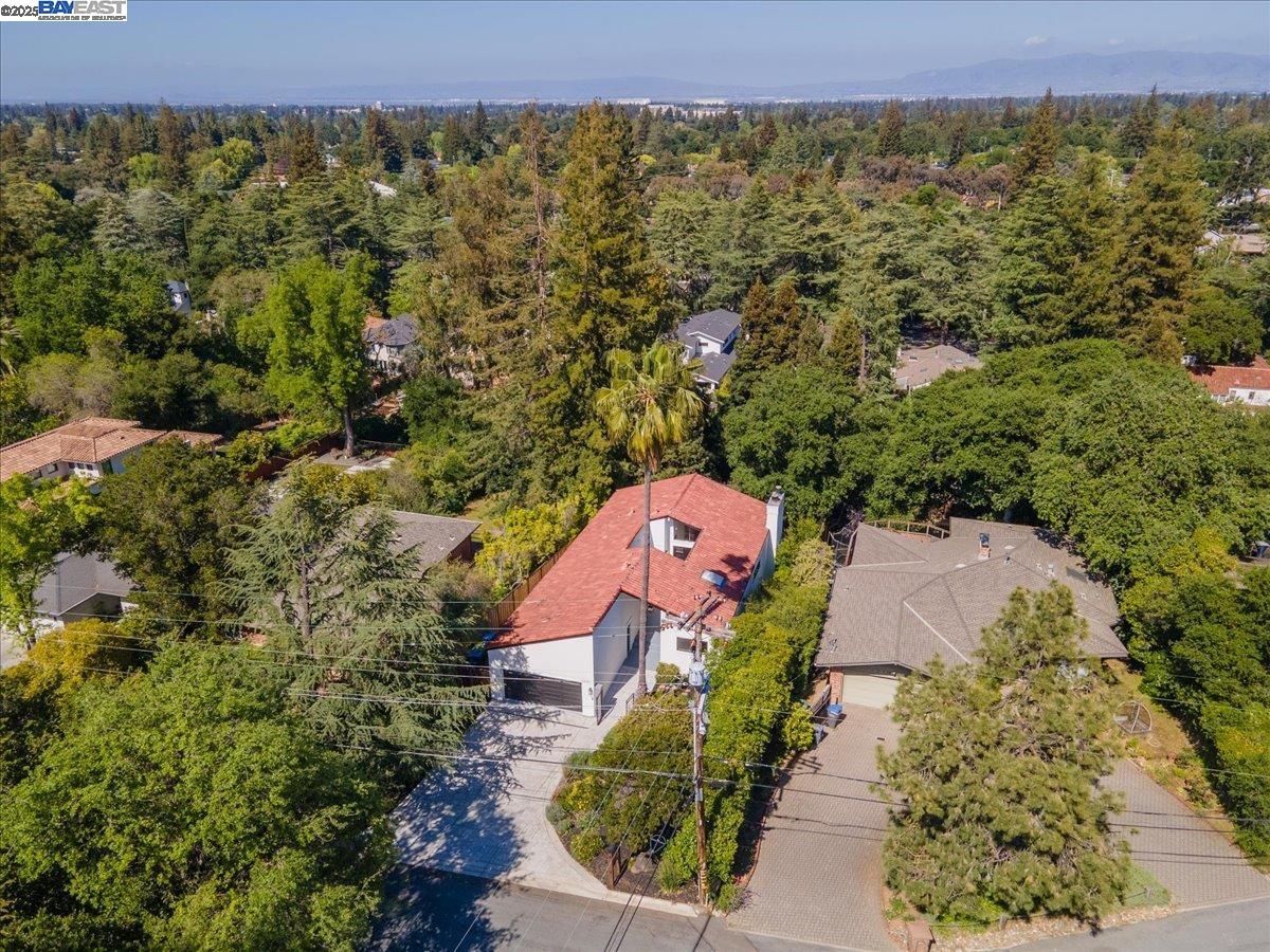 Detail Gallery Image 2 of 45 For 1533 Topar Ave, Los Altos,  CA 94024 - 4 Beds | 3/1 Baths