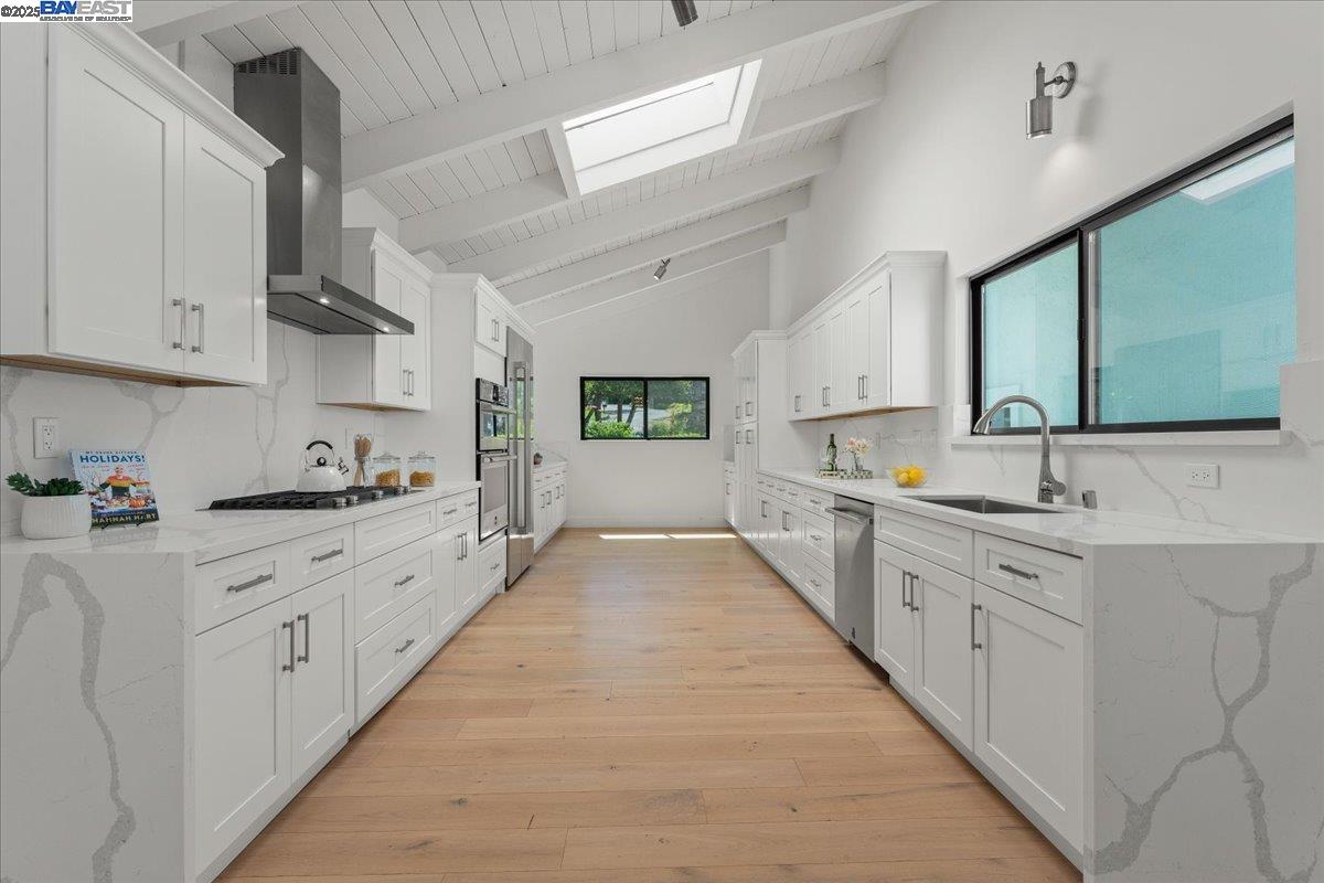 Detail Gallery Image 20 of 45 For 1533 Topar Ave, Los Altos,  CA 94024 - 4 Beds | 3/1 Baths