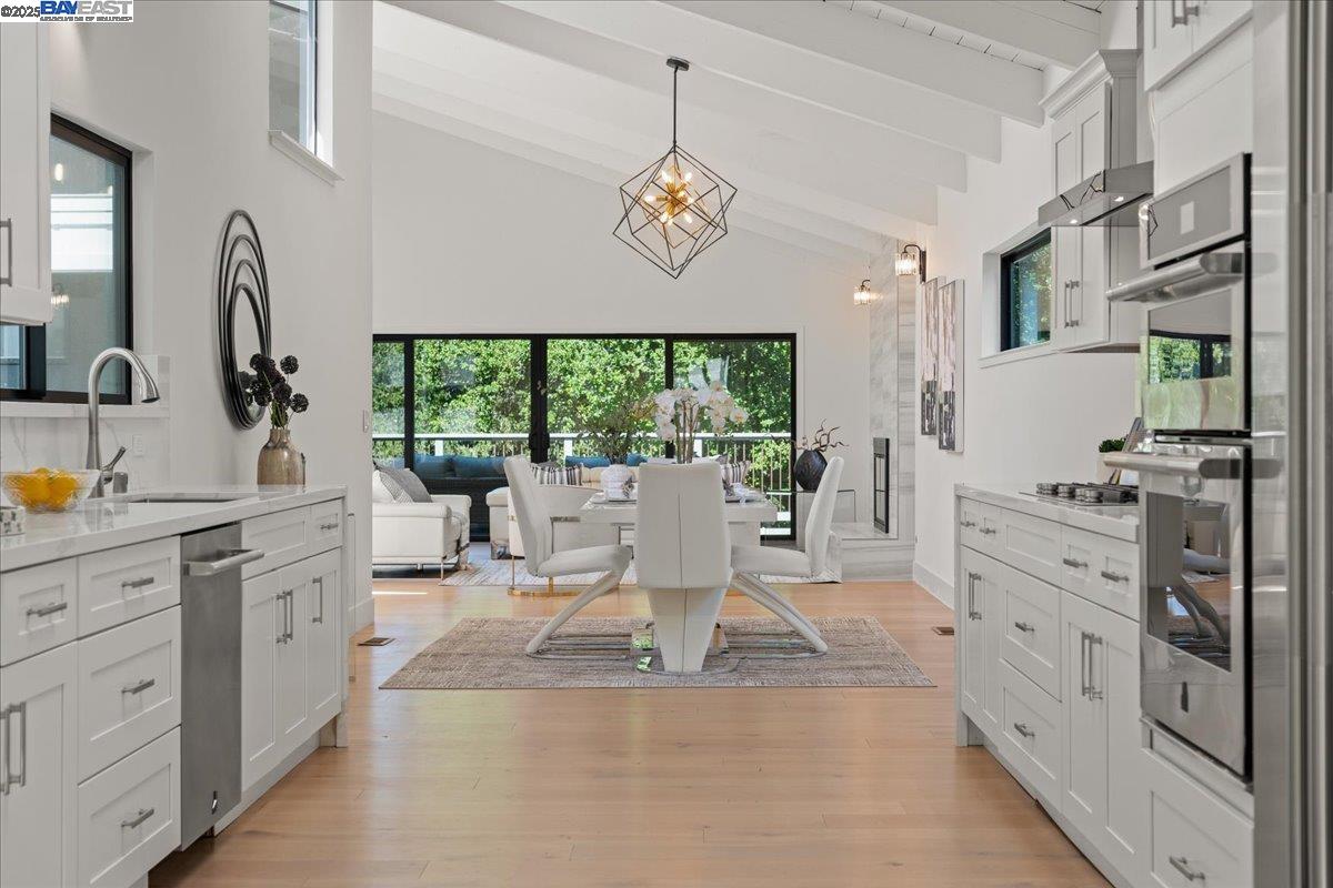 Detail Gallery Image 23 of 45 For 1533 Topar Ave, Los Altos,  CA 94024 - 4 Beds | 3/1 Baths