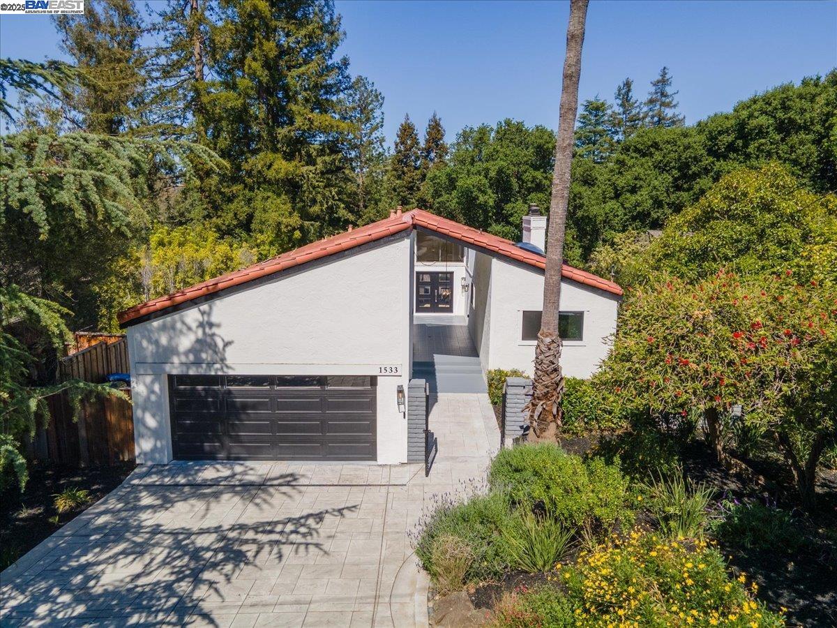 Detail Gallery Image 4 of 45 For 1533 Topar Ave, Los Altos,  CA 94024 - 4 Beds | 3/1 Baths