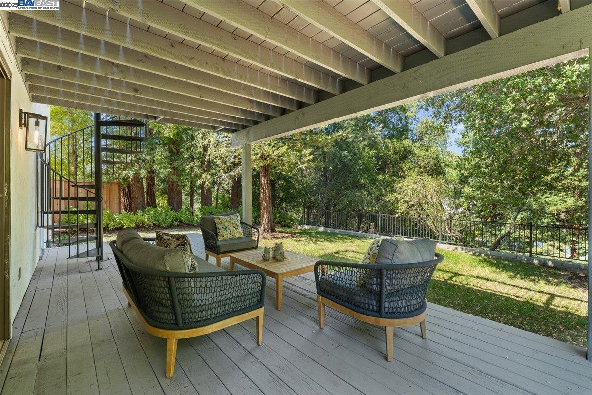 Detail Gallery Image 39 of 45 For 1533 Topar Ave, Los Altos,  CA 94024 - 4 Beds | 3/1 Baths