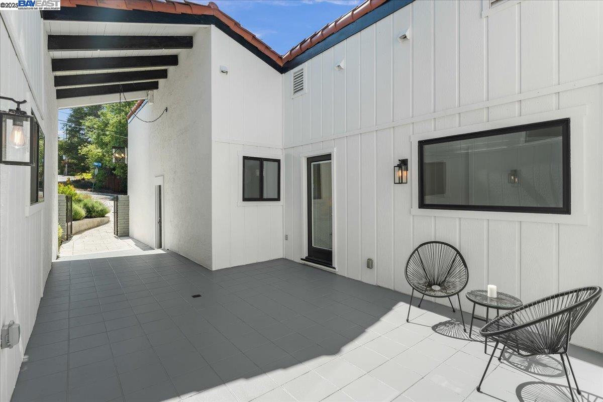 Detail Gallery Image 8 of 45 For 1533 Topar Ave, Los Altos,  CA 94024 - 4 Beds | 3/1 Baths