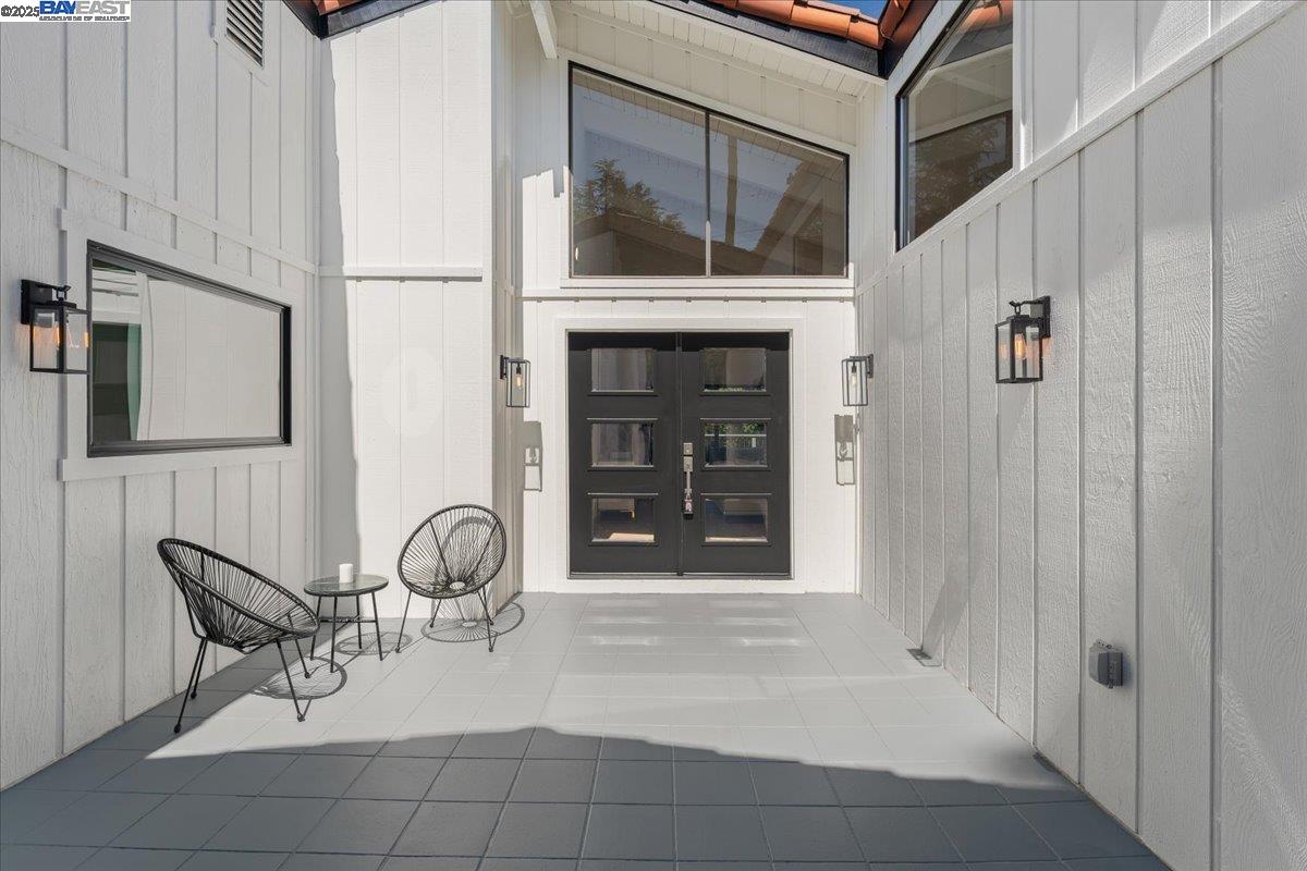 Detail Gallery Image 9 of 45 For 1533 Topar Ave, Los Altos,  CA 94024 - 4 Beds | 3/1 Baths