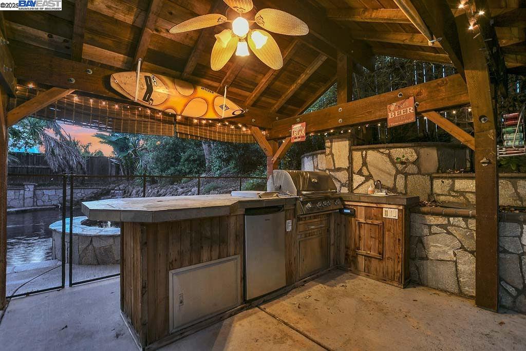 Detail Gallery Image 46 of 57 For 1906 Colosseum Way, Antioch,  CA 94531 - 5 Beds | 3 Baths