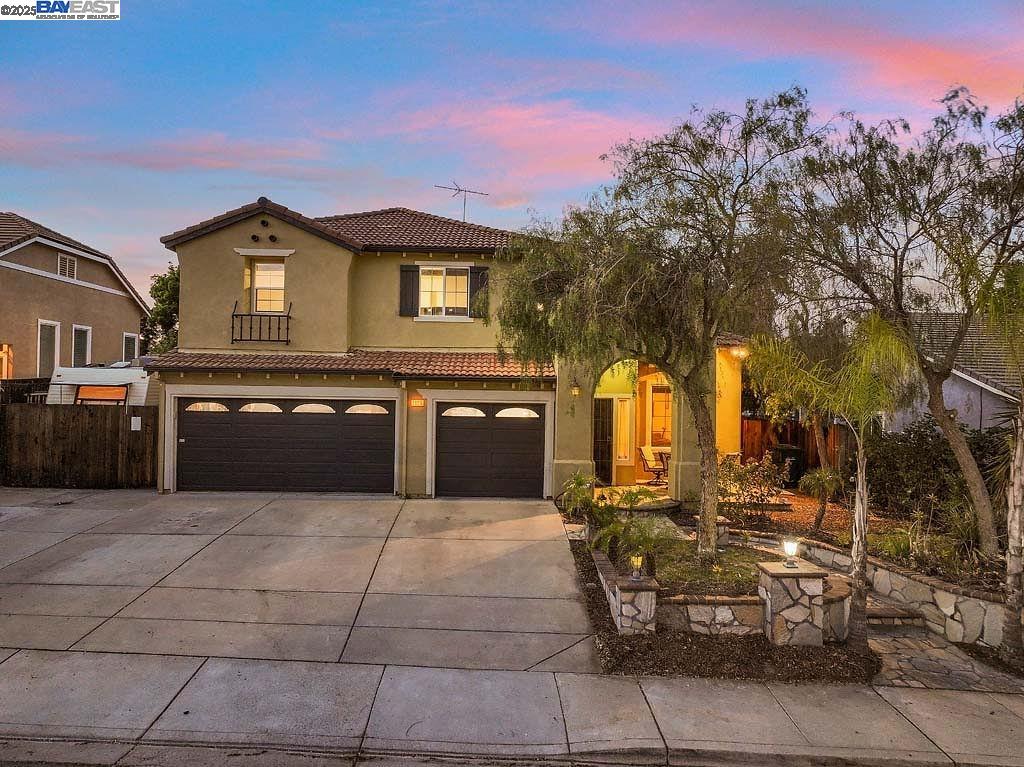 Detail Gallery Image 51 of 57 For 1906 Colosseum Way, Antioch,  CA 94531 - 5 Beds | 3 Baths
