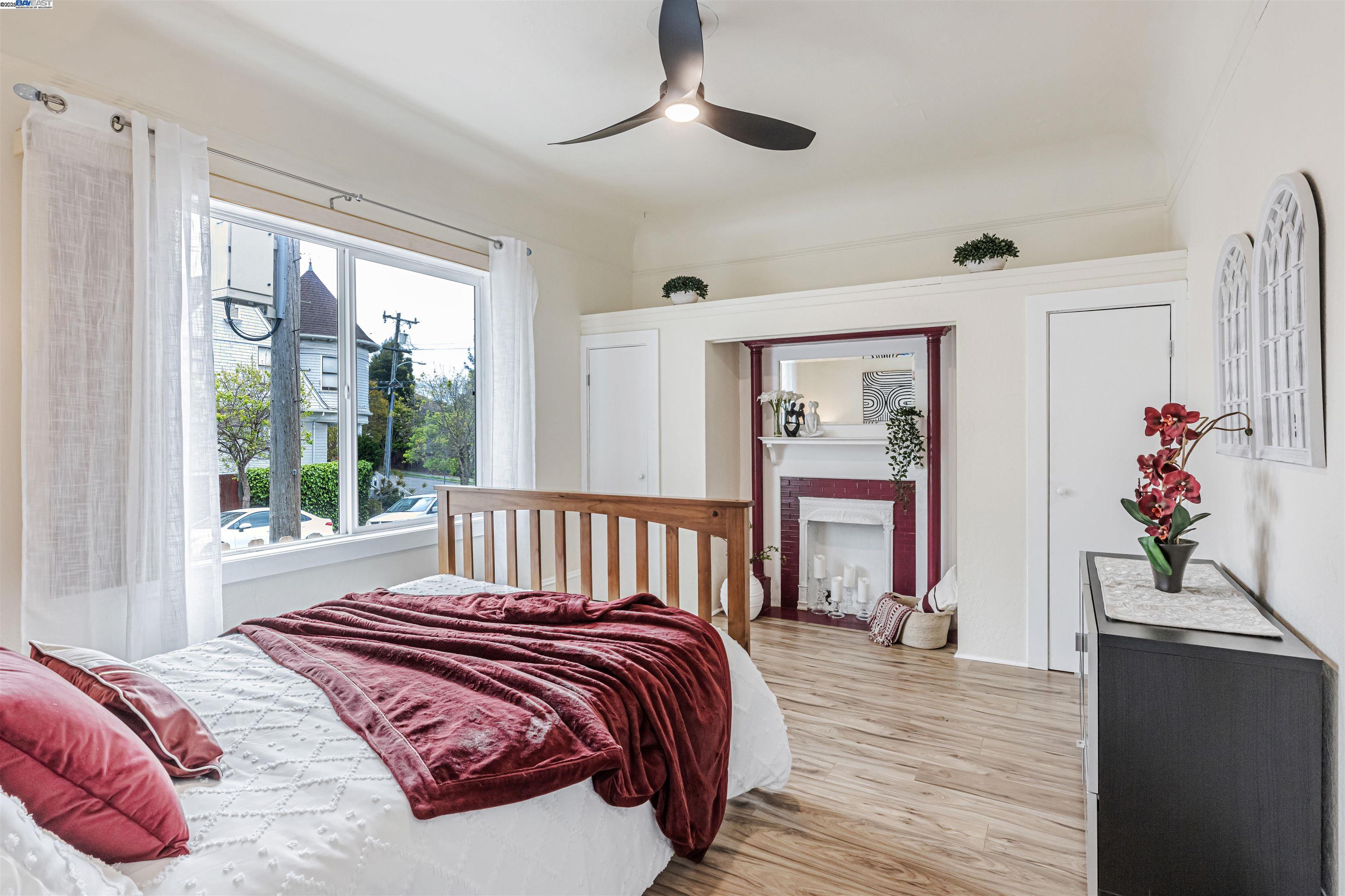 Detail Gallery Image 21 of 35 For 2211 24th Ave, Oakland,  CA 94601 - 2 Beds | 1 Baths