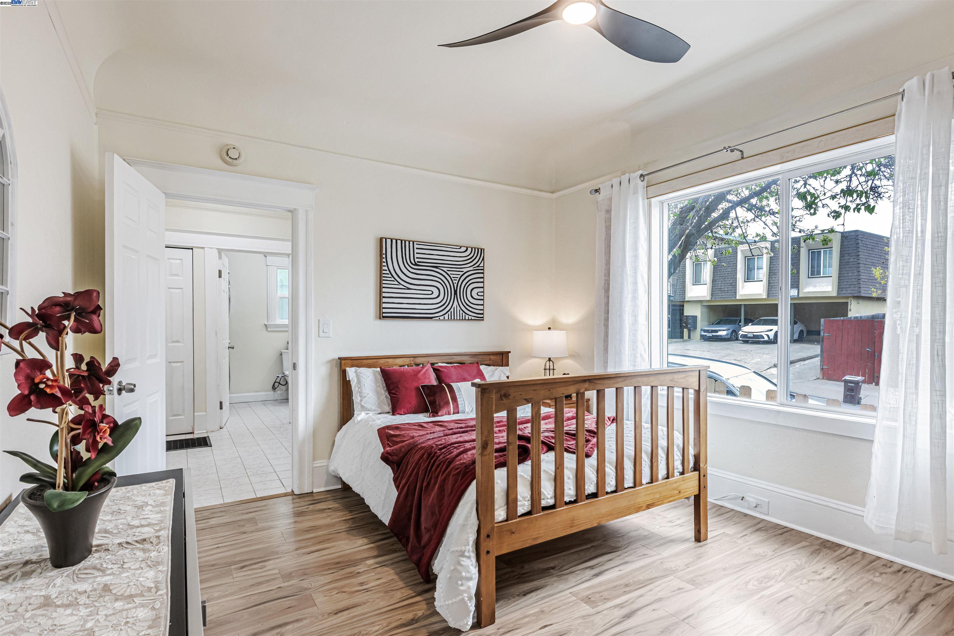 Detail Gallery Image 24 of 35 For 2211 24th Ave, Oakland,  CA 94601 - 2 Beds | 1 Baths