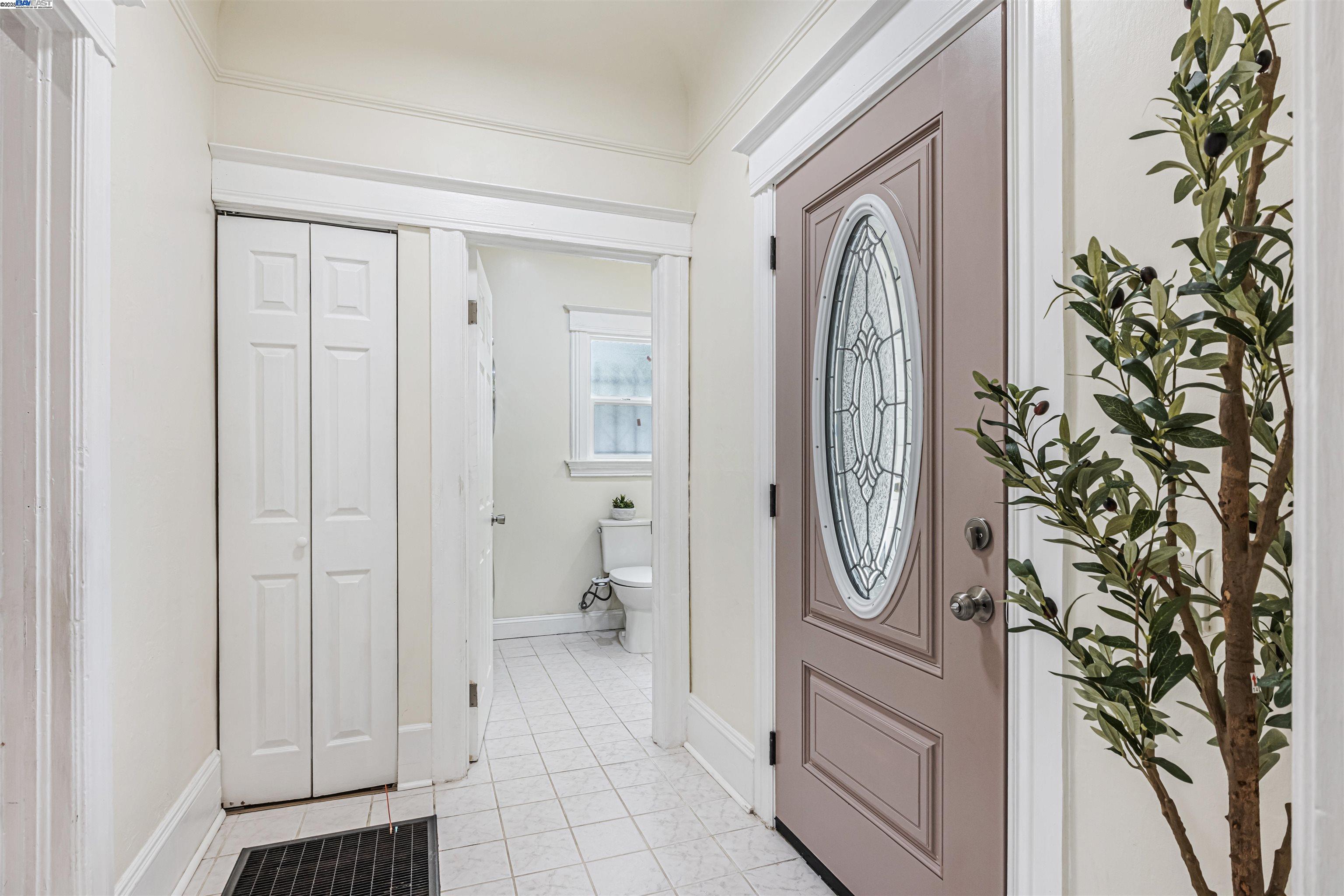 Detail Gallery Image 29 of 35 For 2211 24th Ave, Oakland,  CA 94601 - 2 Beds | 1 Baths
