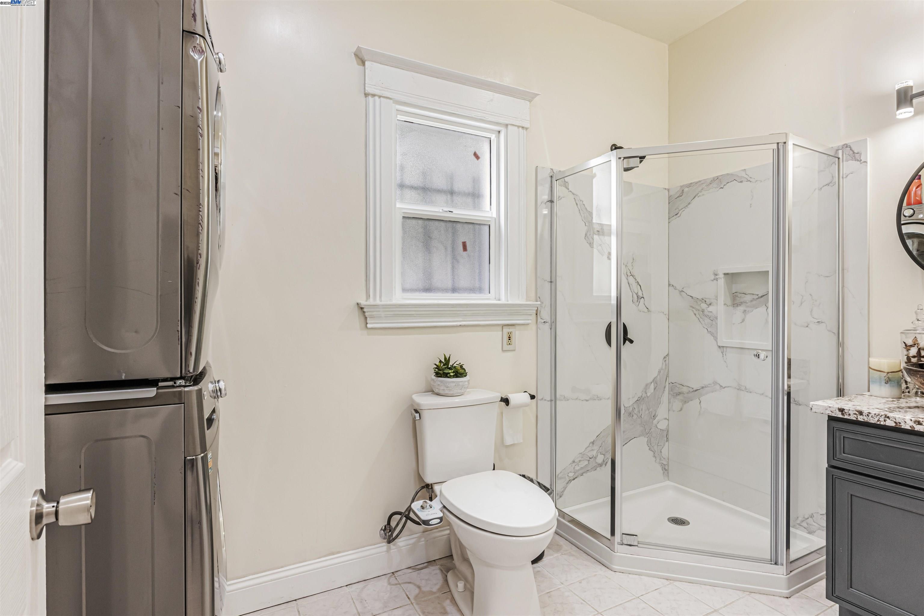 Detail Gallery Image 30 of 35 For 2211 24th Ave, Oakland,  CA 94601 - 2 Beds | 1 Baths