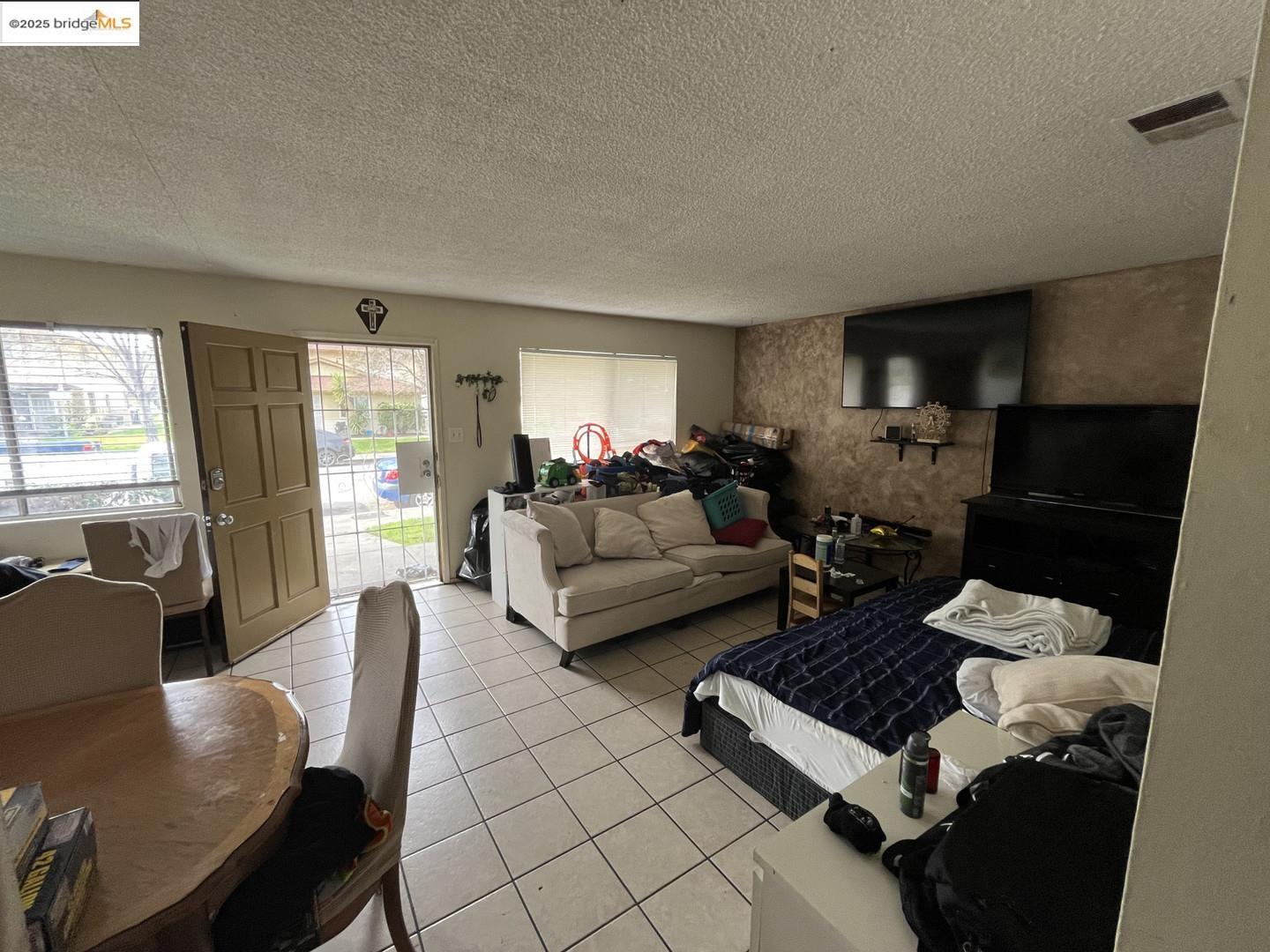 Photo #6: 41093682 Listing 