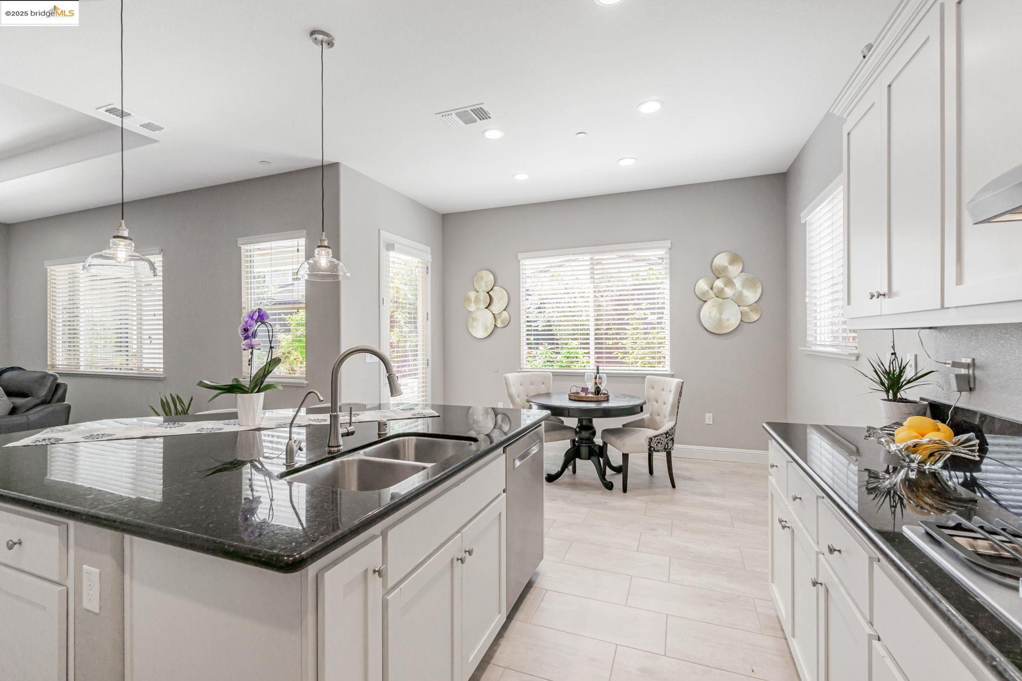 Detail Gallery Image 15 of 60 For 141 French Dr, Brentwood,  CA 94513 - 4 Beds | 3 Baths
