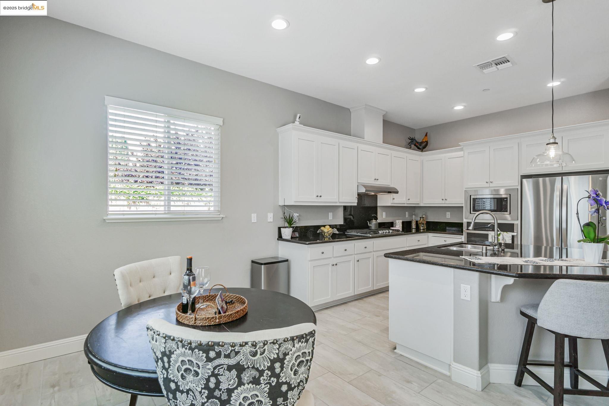 Detail Gallery Image 17 of 60 For 141 French Dr, Brentwood,  CA 94513 - 4 Beds | 3 Baths