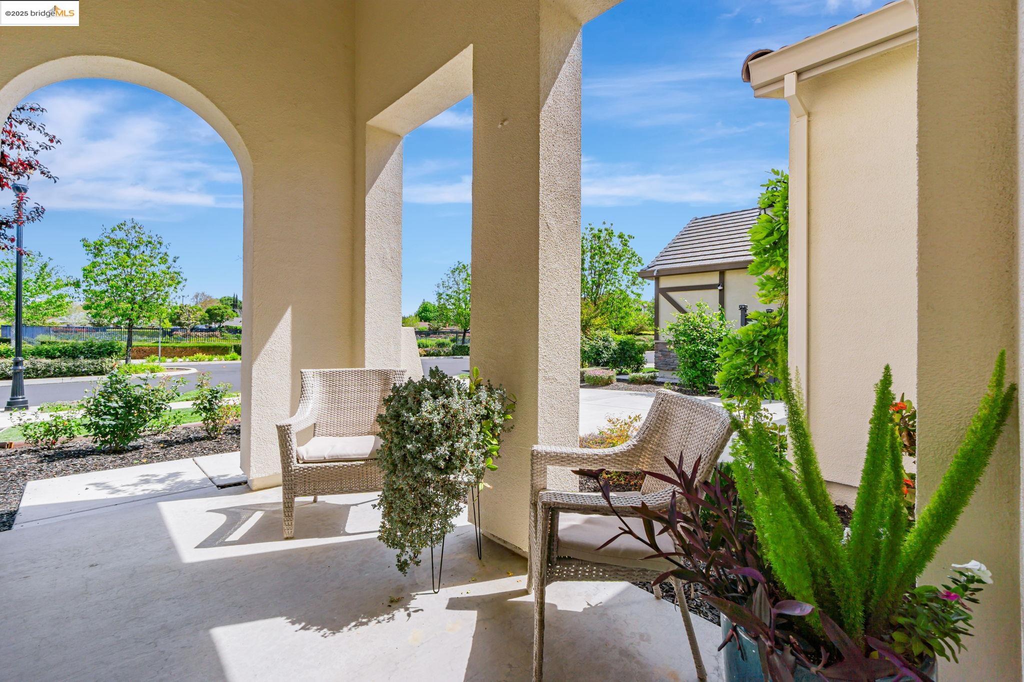 Detail Gallery Image 5 of 60 For 141 French Dr, Brentwood,  CA 94513 - 4 Beds | 3 Baths