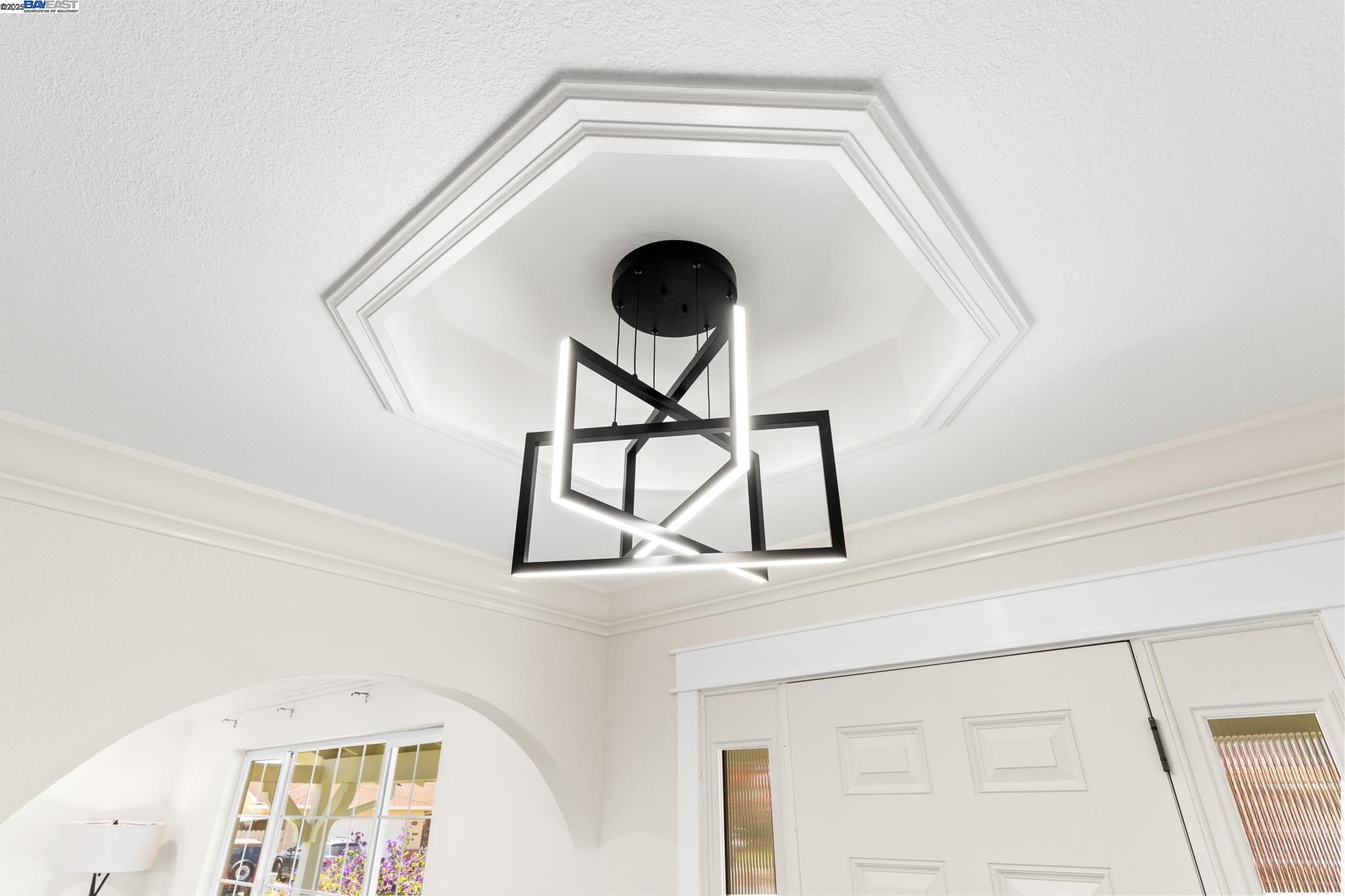 Detail Gallery Image 5 of 34 For 37807 Lobelia Dr, Newark,  CA 94560 - 4 Beds | 2/1 Baths