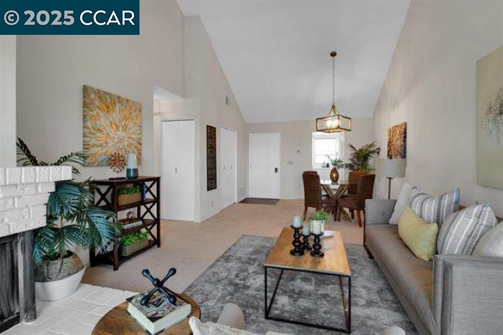 Detail Gallery Image 4 of 20 For 565 Lori Dr #40,  Benicia,  CA 94510 - 2 Beds | 2 Baths