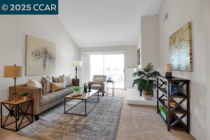 Detail Gallery Image 5 of 20 For 565 Lori Dr #40,  Benicia,  CA 94510 - 2 Beds | 2 Baths