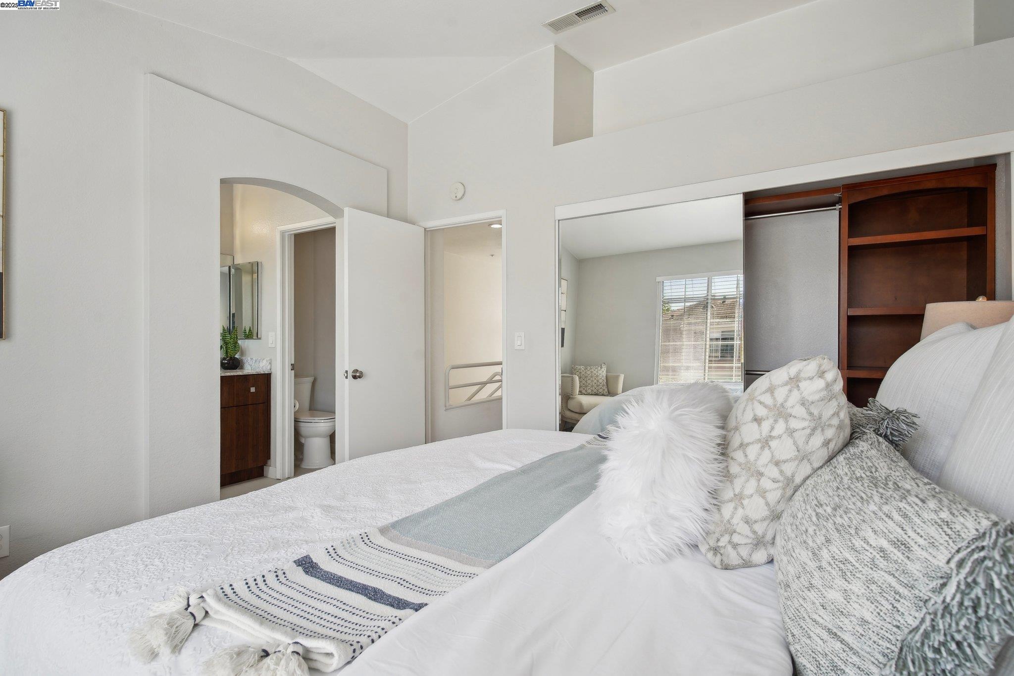 Detail Gallery Image 18 of 40 For 385 Montecito Way, Milpitas,  CA 95035 - 2 Beds | 2/1 Baths