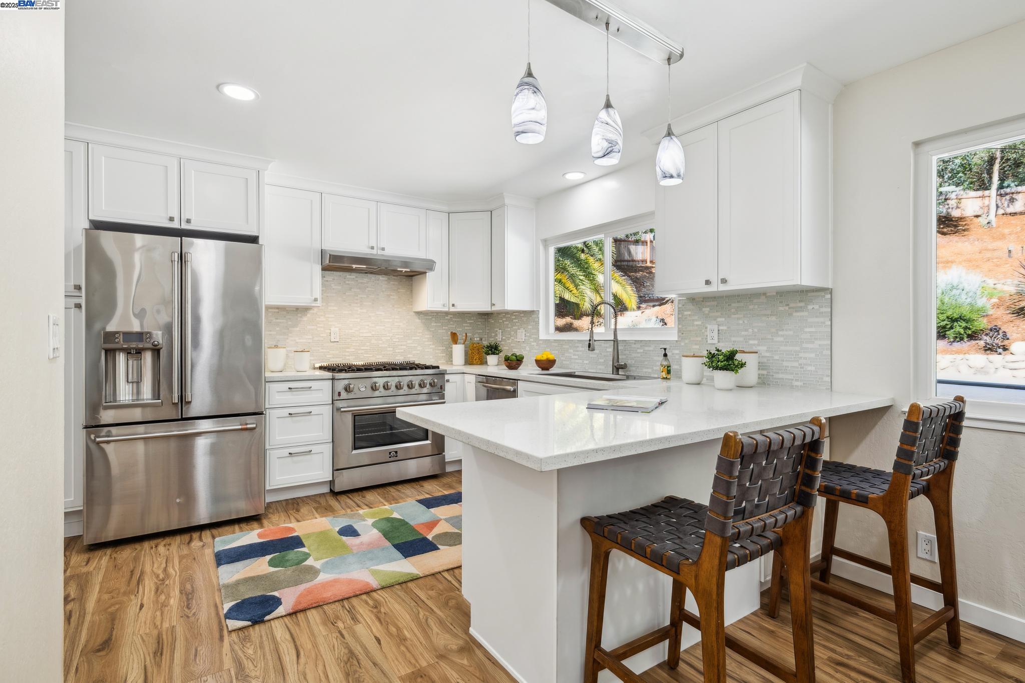 Detail Gallery Image 15 of 57 For 441 Fox Hills Court, Oakland,  CA 94605 - 3 Beds | 3 Baths