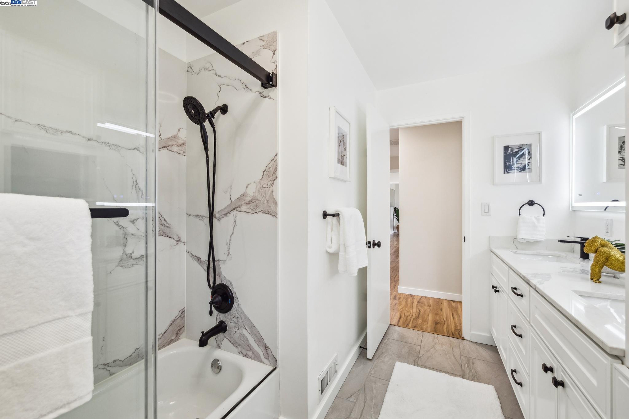Detail Gallery Image 36 of 57 For 441 Fox Hills Court, Oakland,  CA 94605 - 3 Beds | 3 Baths