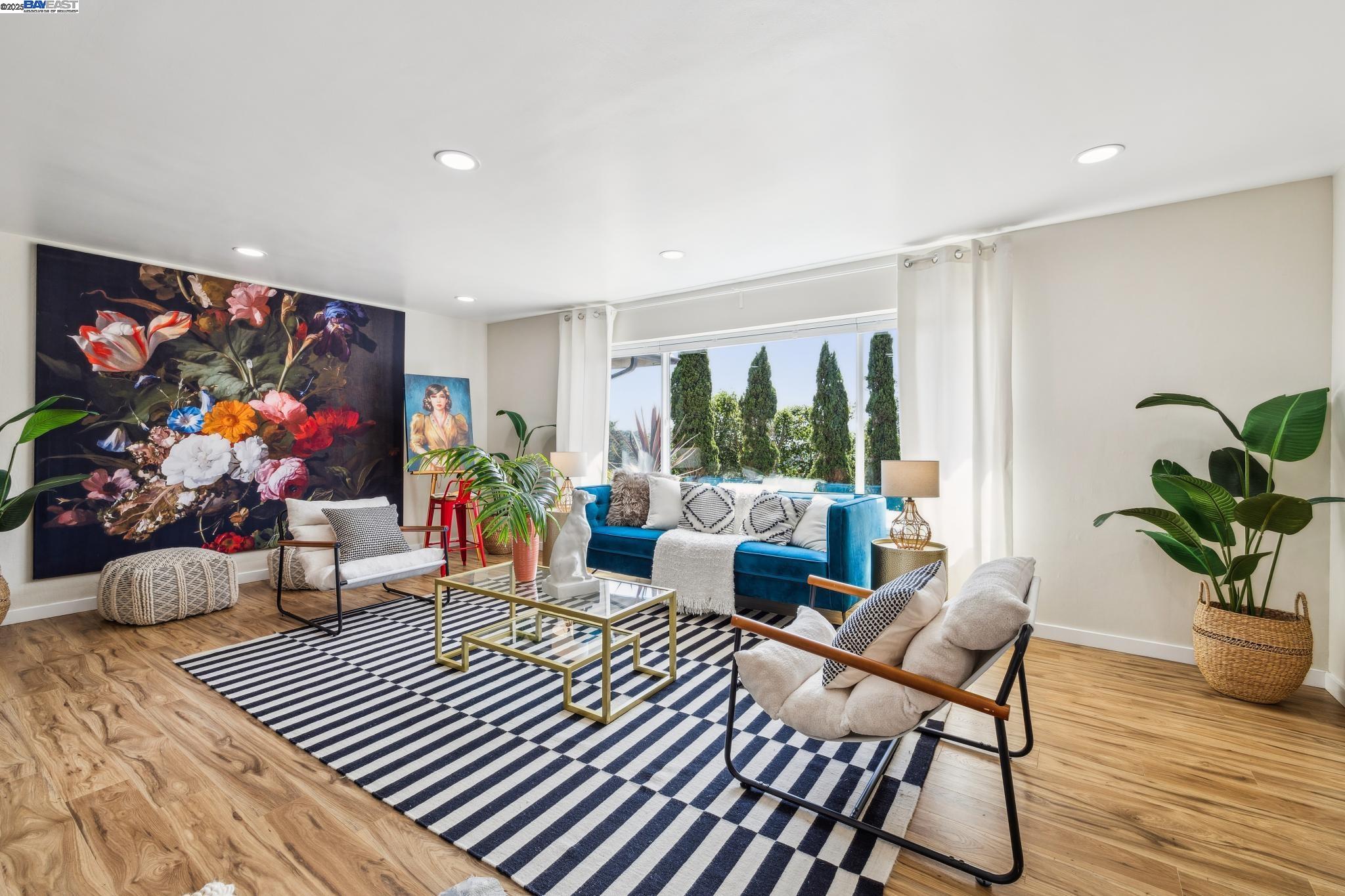 Detail Gallery Image 9 of 57 For 441 Fox Hills Court, Oakland,  CA 94605 - 3 Beds | 3 Baths
