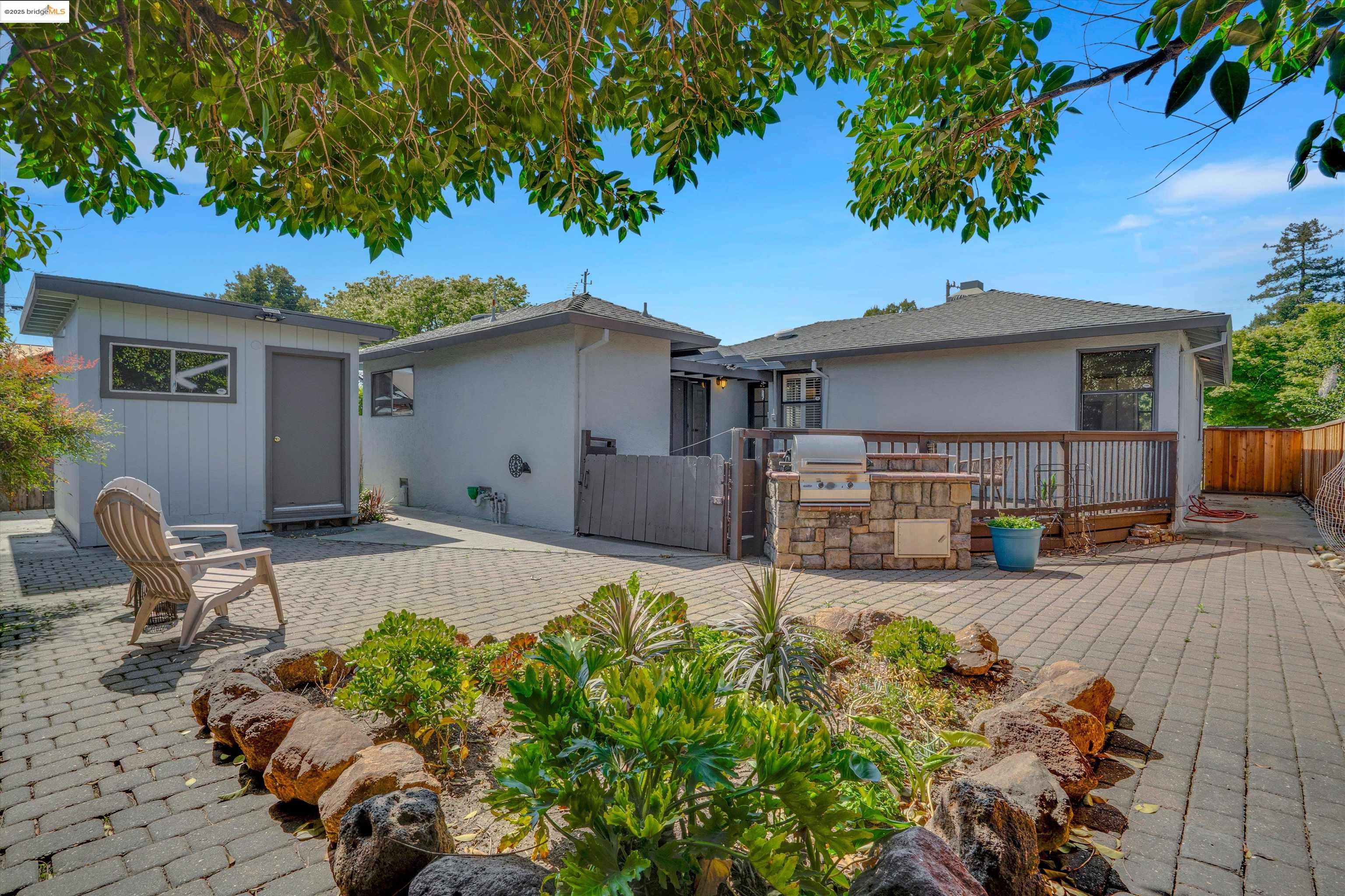 Detail Gallery Image 21 of 27 For 278 via Mirlo, San Lorenzo,  CA 94580 - 4 Beds | 2 Baths