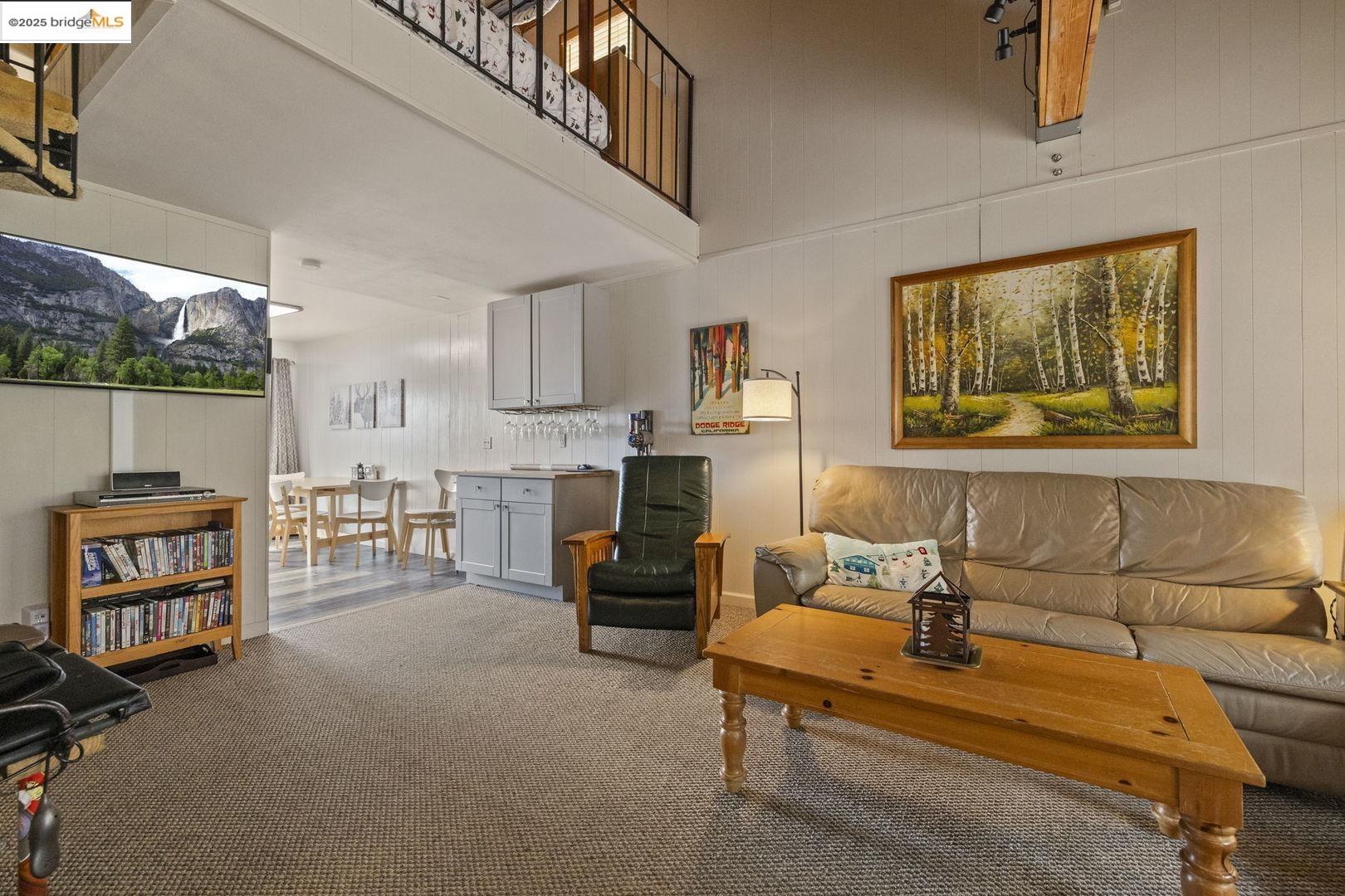 Detail Gallery Image 5 of 34 For 33781 Upper Leland Rd # a,  Pinecrest,  CA 95364 - 3 Beds | 2 Baths