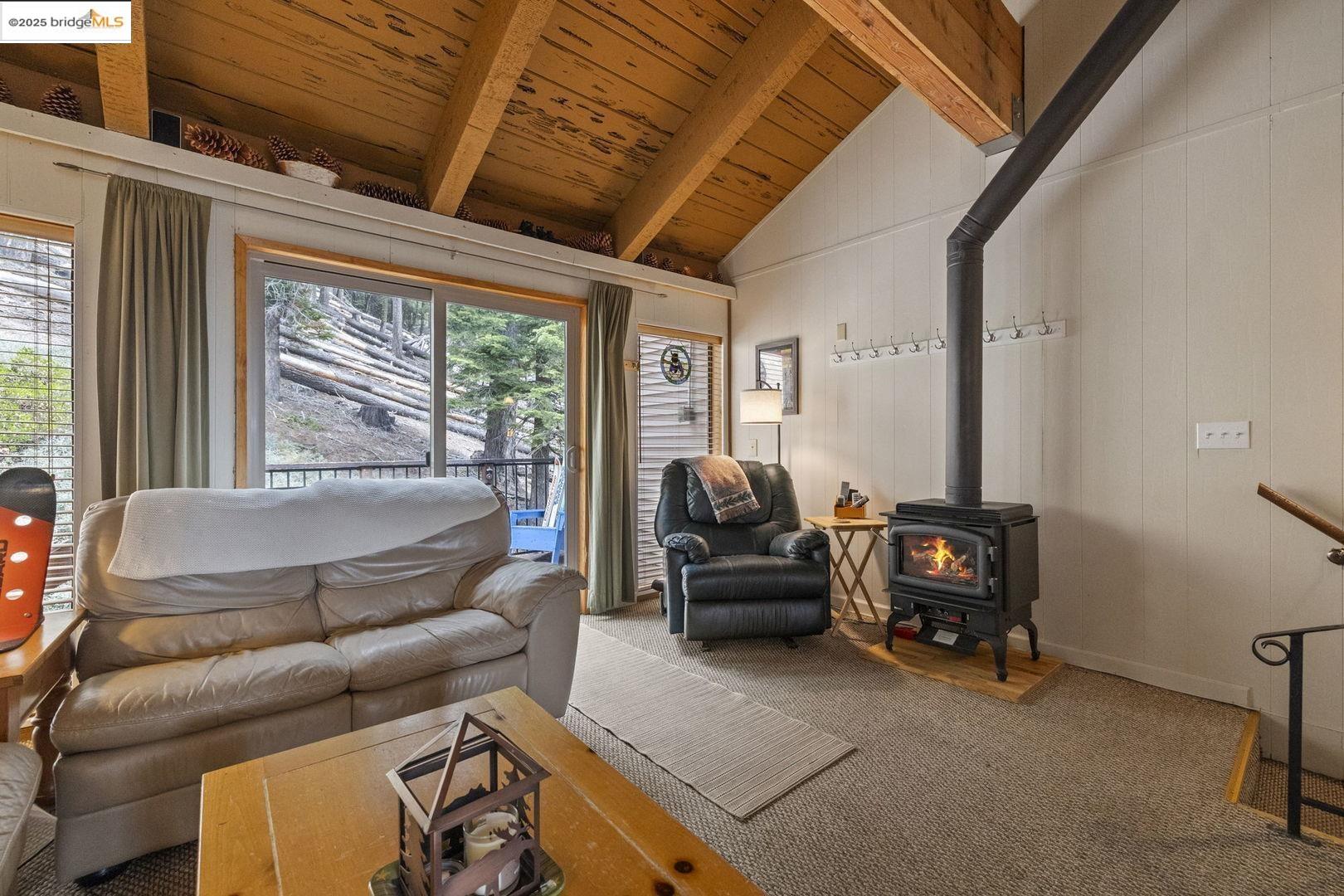 Detail Gallery Image 6 of 34 For 33781 Upper Leland Rd # a,  Pinecrest,  CA 95364 - 3 Beds | 2 Baths