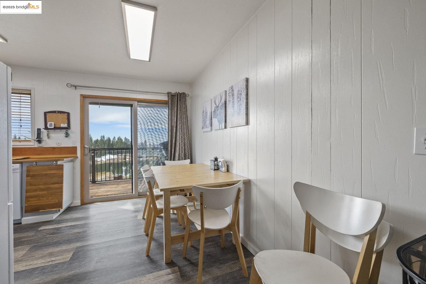 Detail Gallery Image 8 of 34 For 33781 Upper Leland Rd # a,  Pinecrest,  CA 95364 - 3 Beds | 2 Baths